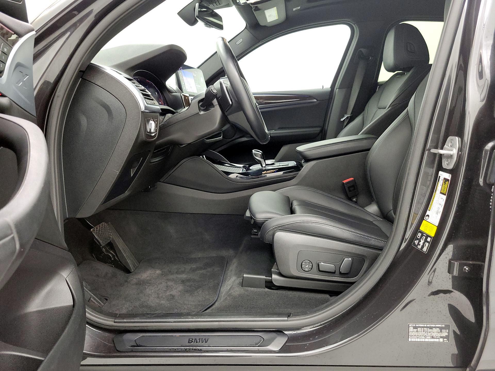 Thumbnail: 2024 BMW X4 - 11