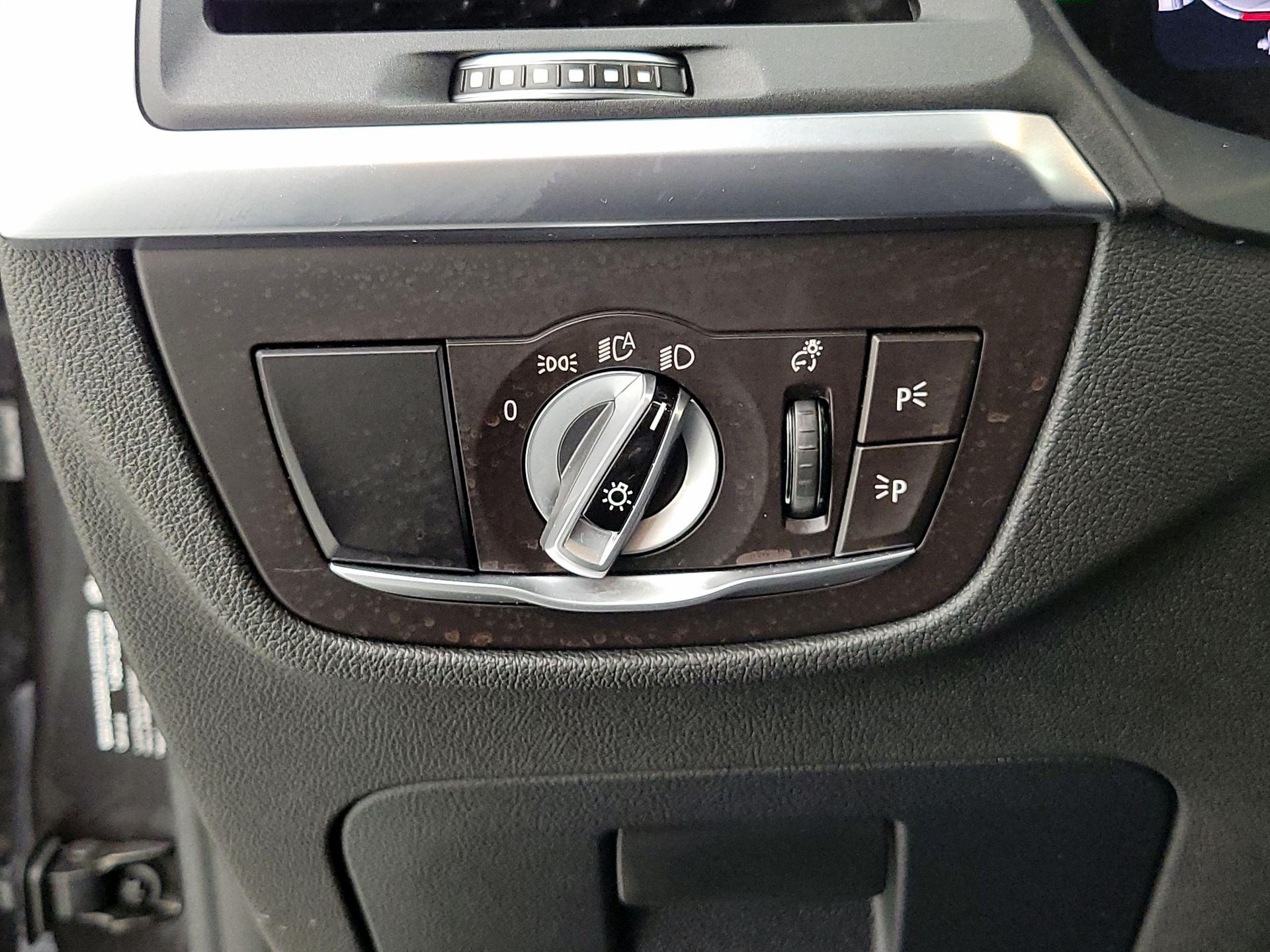 Thumbnail: 2024 BMW X4 - 13