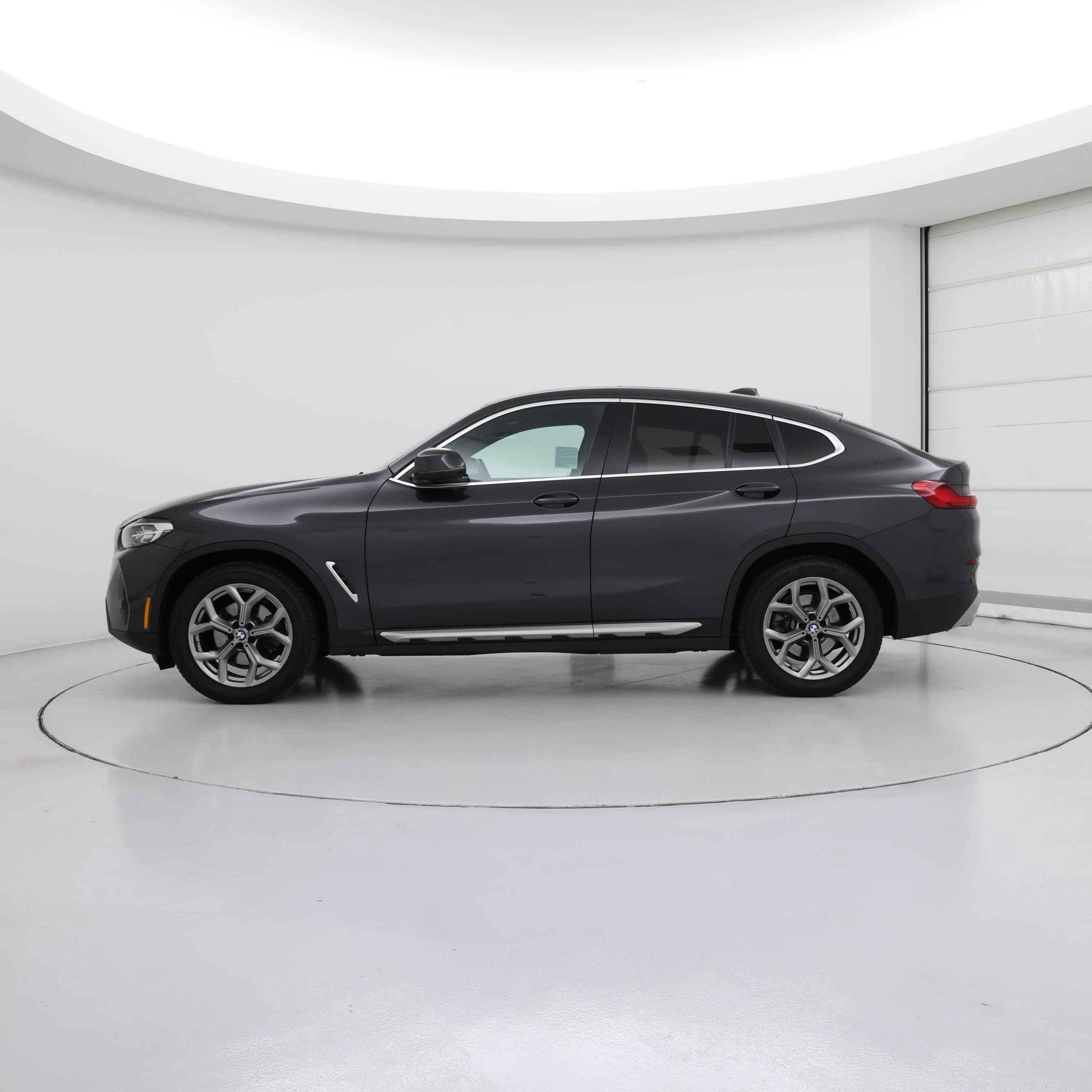Thumbnail: 2024 BMW X4 - 3