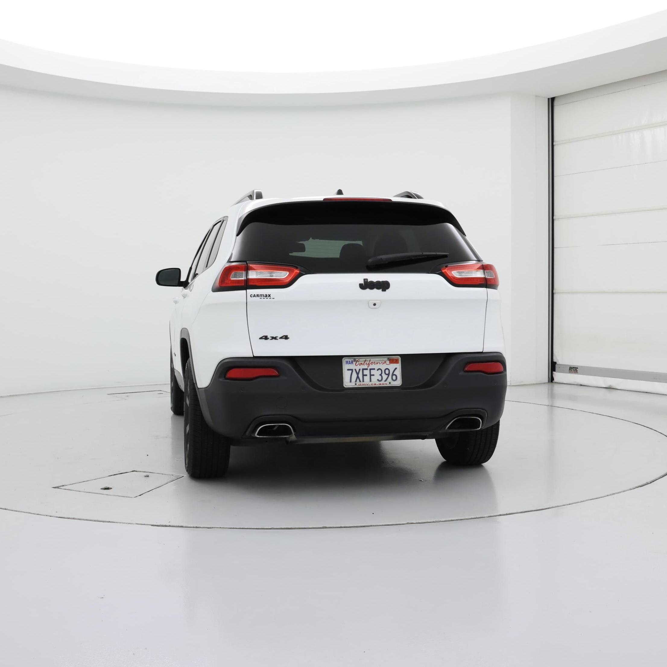 Thumbnail: 2017 Jeep Cherokee - 6