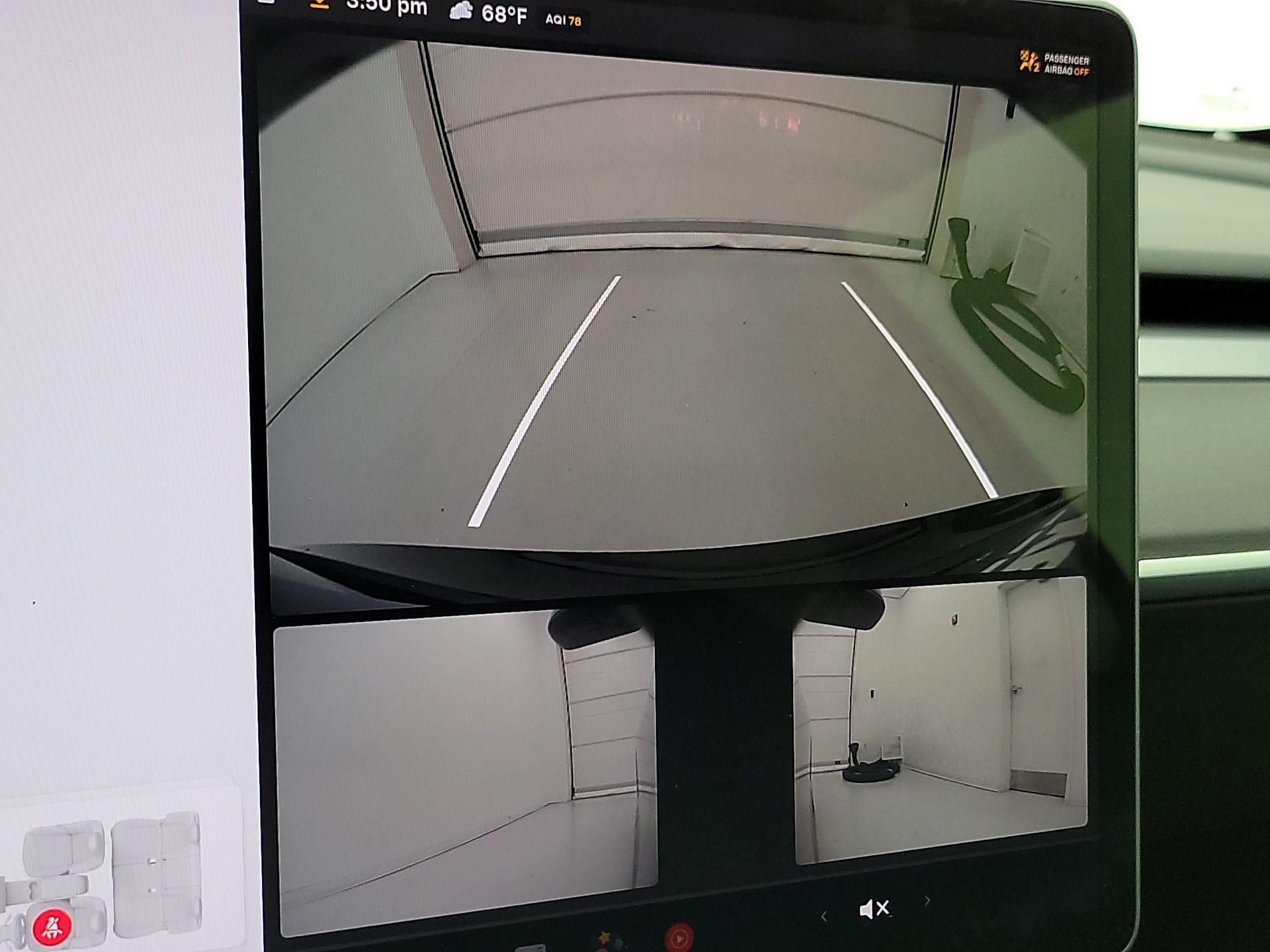 Thumbnail: 2022 Tesla Model 3 - 14