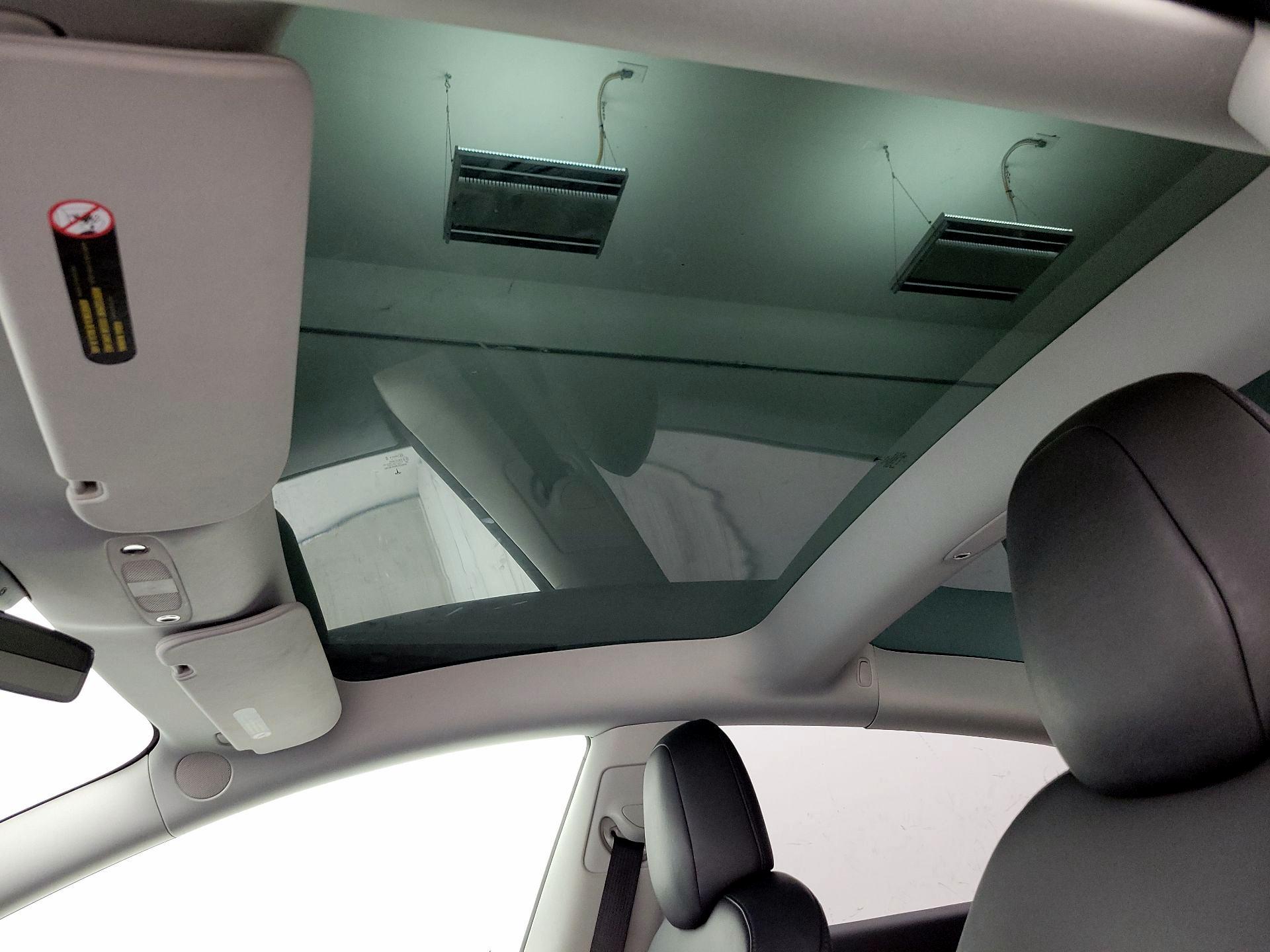 Thumbnail: 2022 Tesla Model 3 - 18