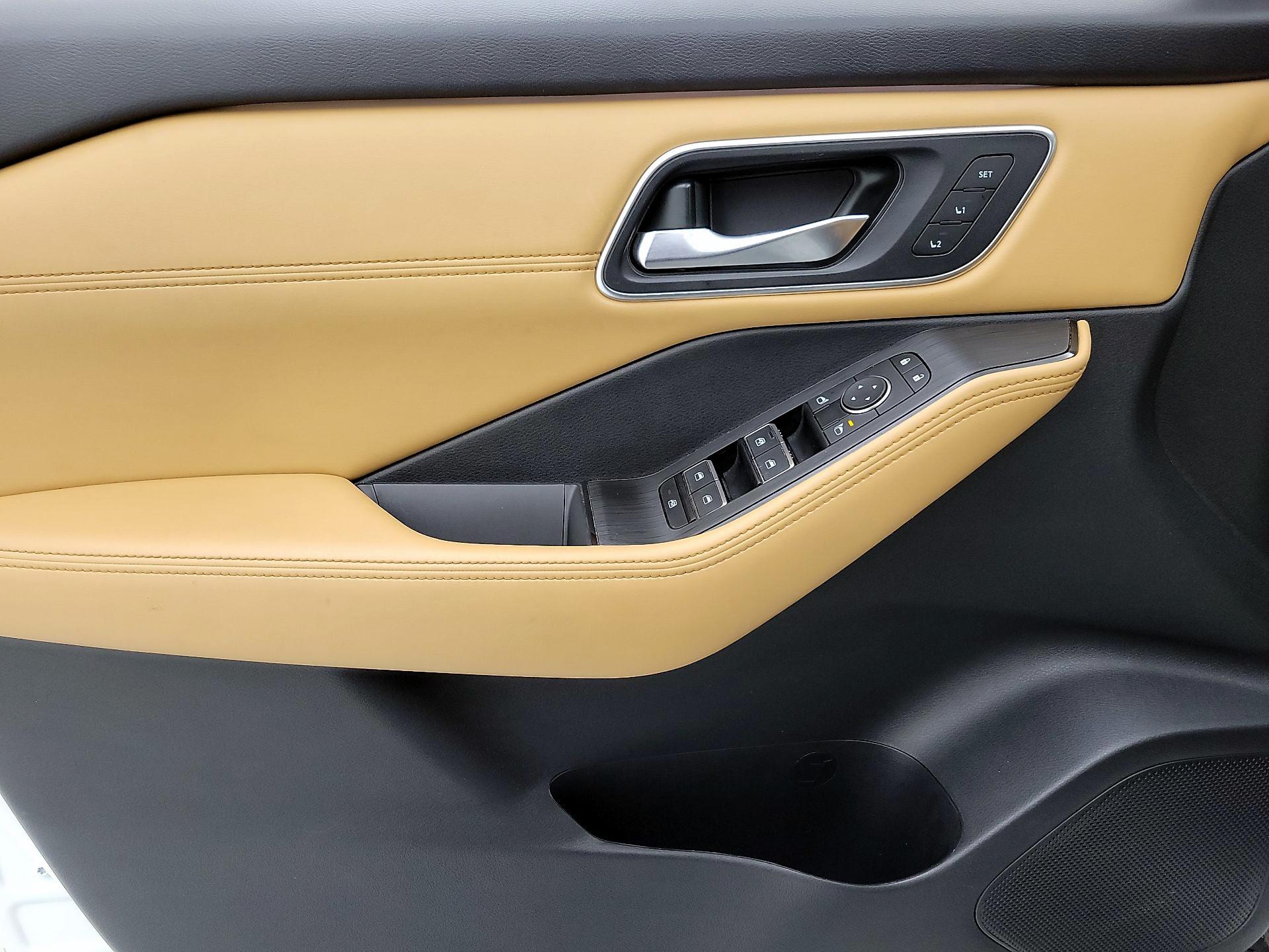 Thumbnail: 2023 Nissan Rogue - 12