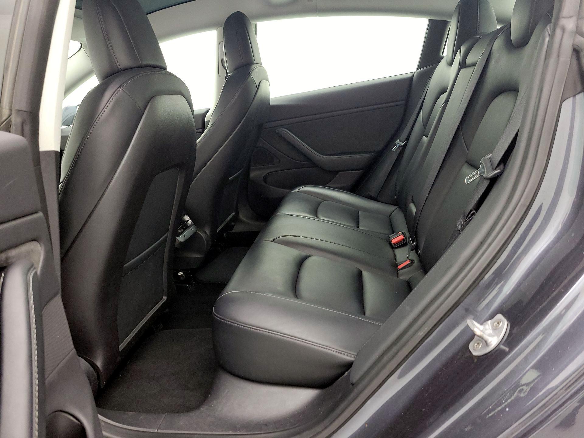 Thumbnail: 2019 Tesla Model 3 - 18