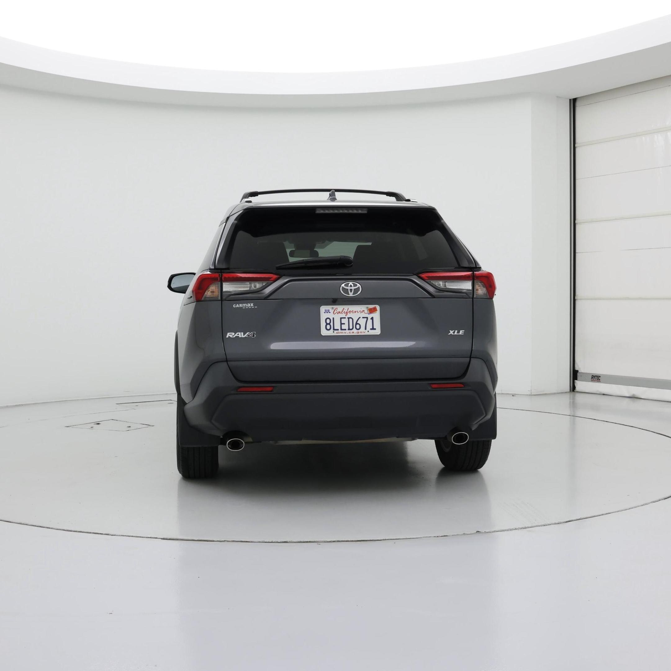 Thumbnail: 2019 Toyota RAV4 - 6