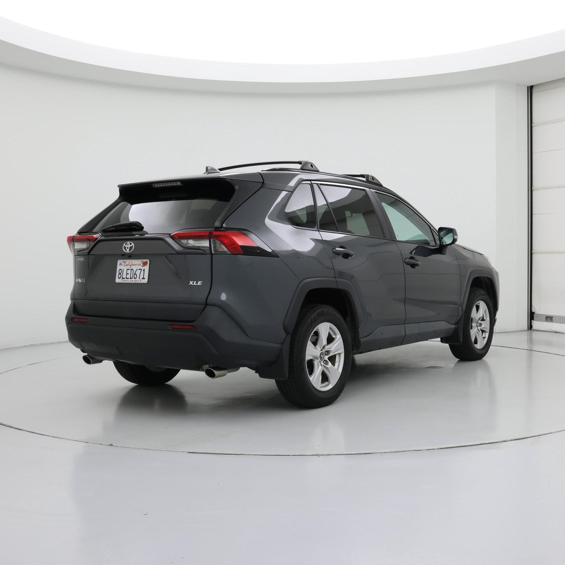 Thumbnail: 2019 Toyota RAV4 - 8