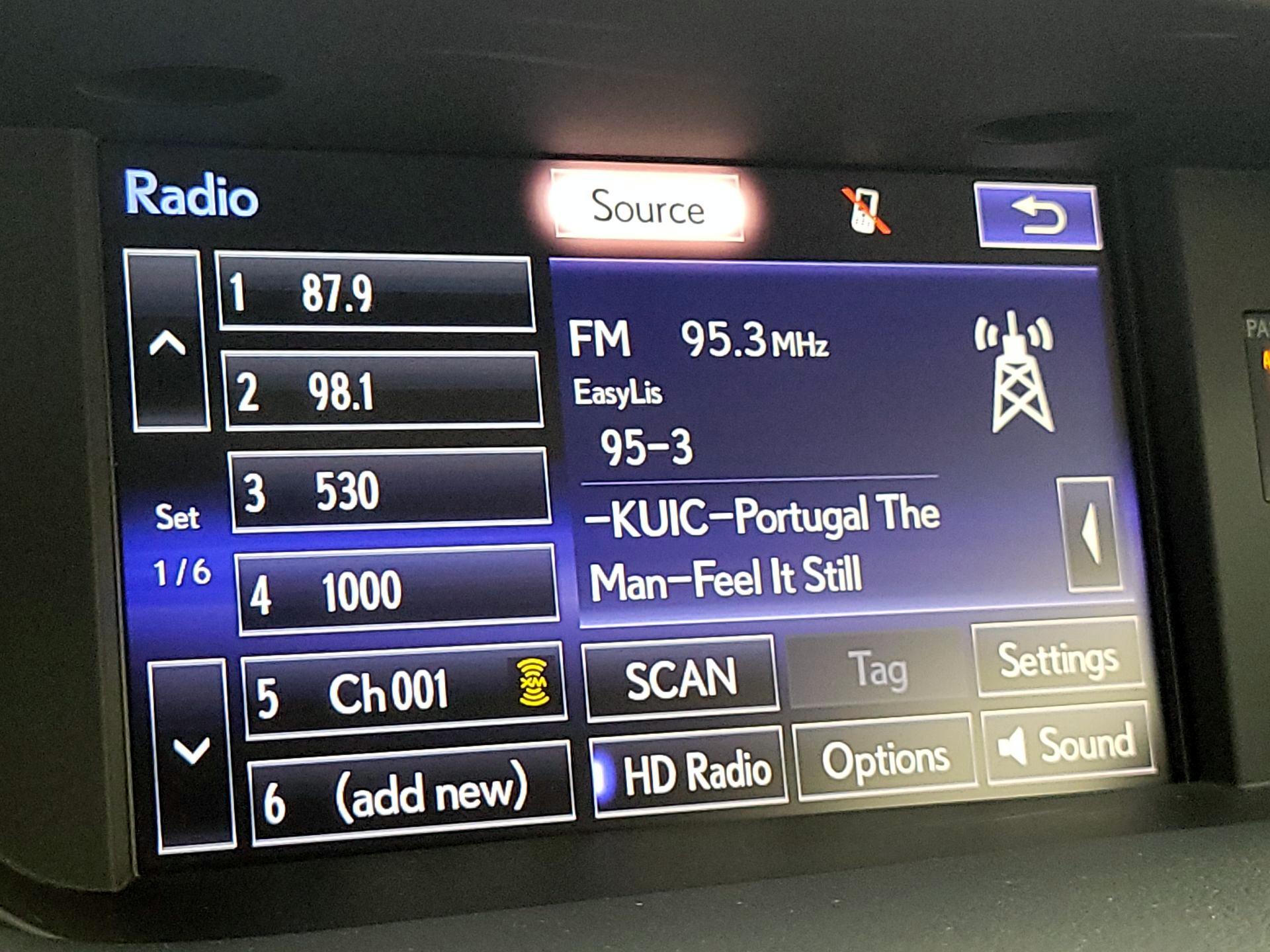 Thumbnail: 2015 Lexus ES - 16