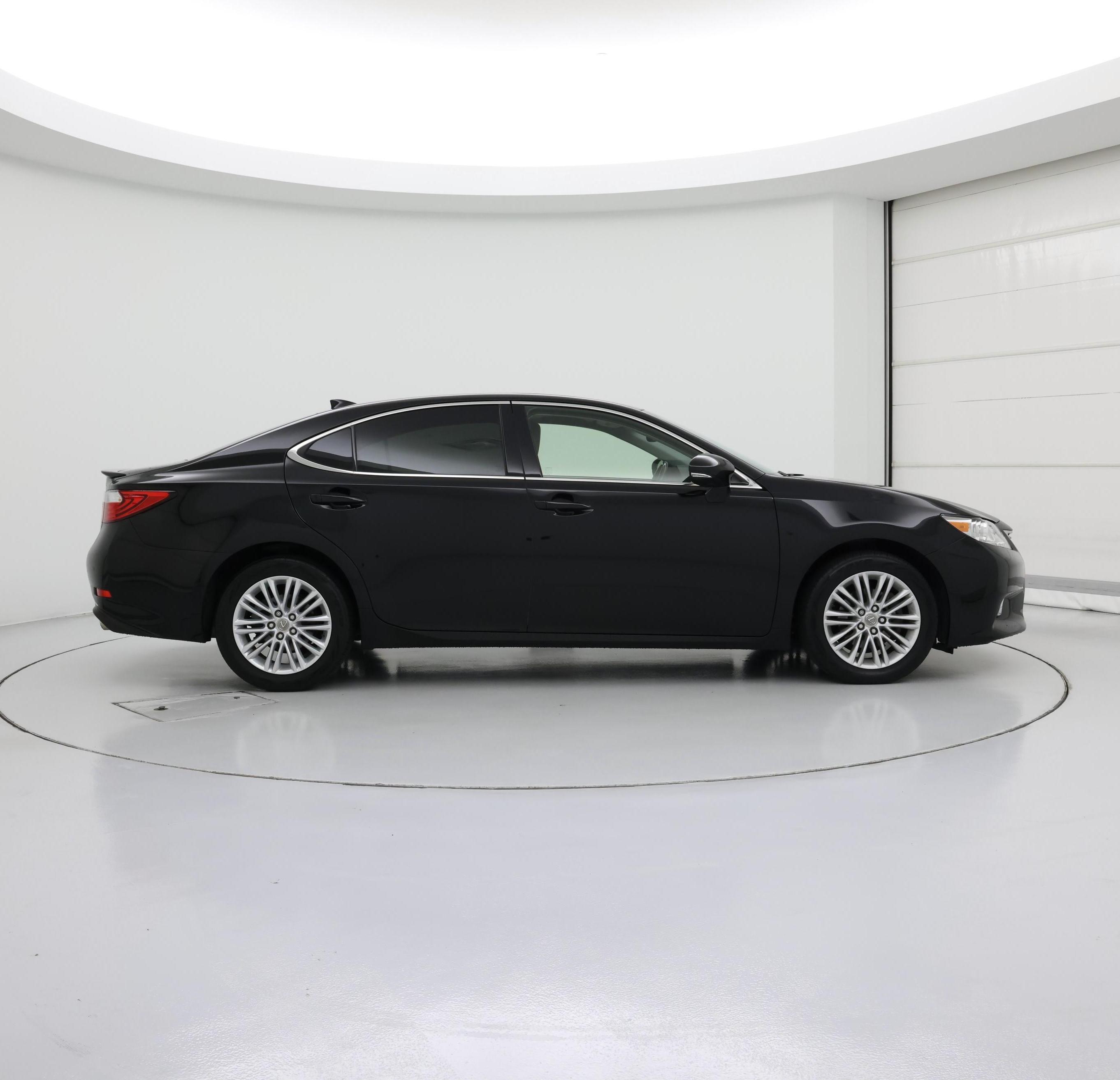 Thumbnail: 2015 Lexus ES - 7