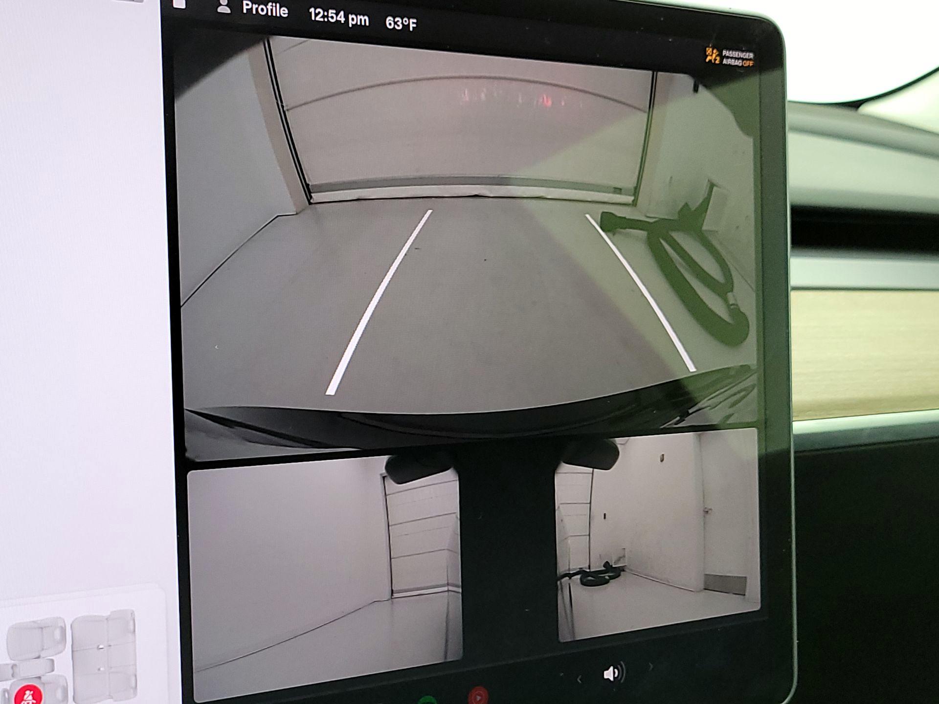 Thumbnail: 2022 Tesla Model 3 - 14