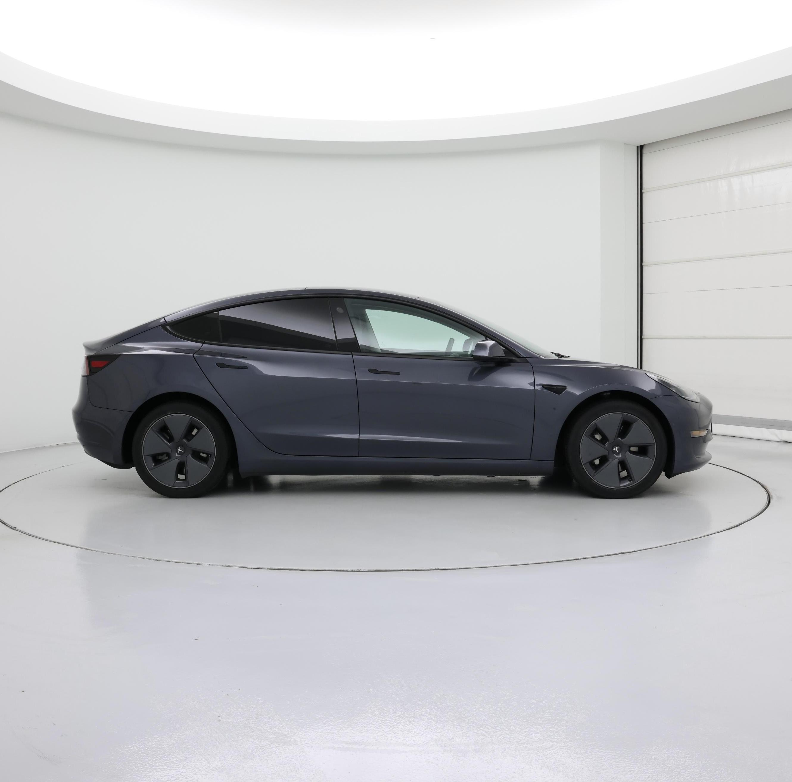 Thumbnail: 2022 Tesla Model 3 - 7