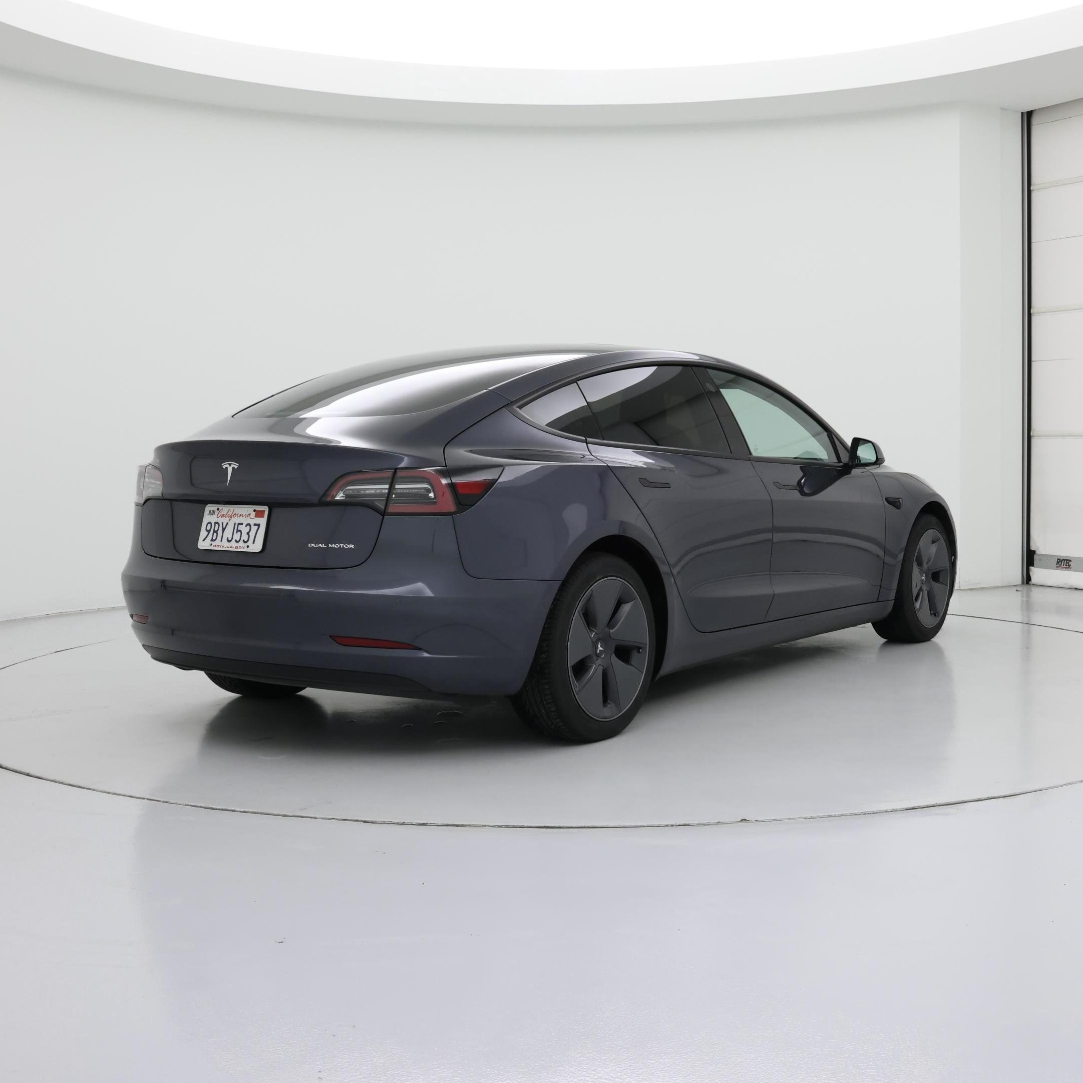 Thumbnail: 2022 Tesla Model 3 - 8