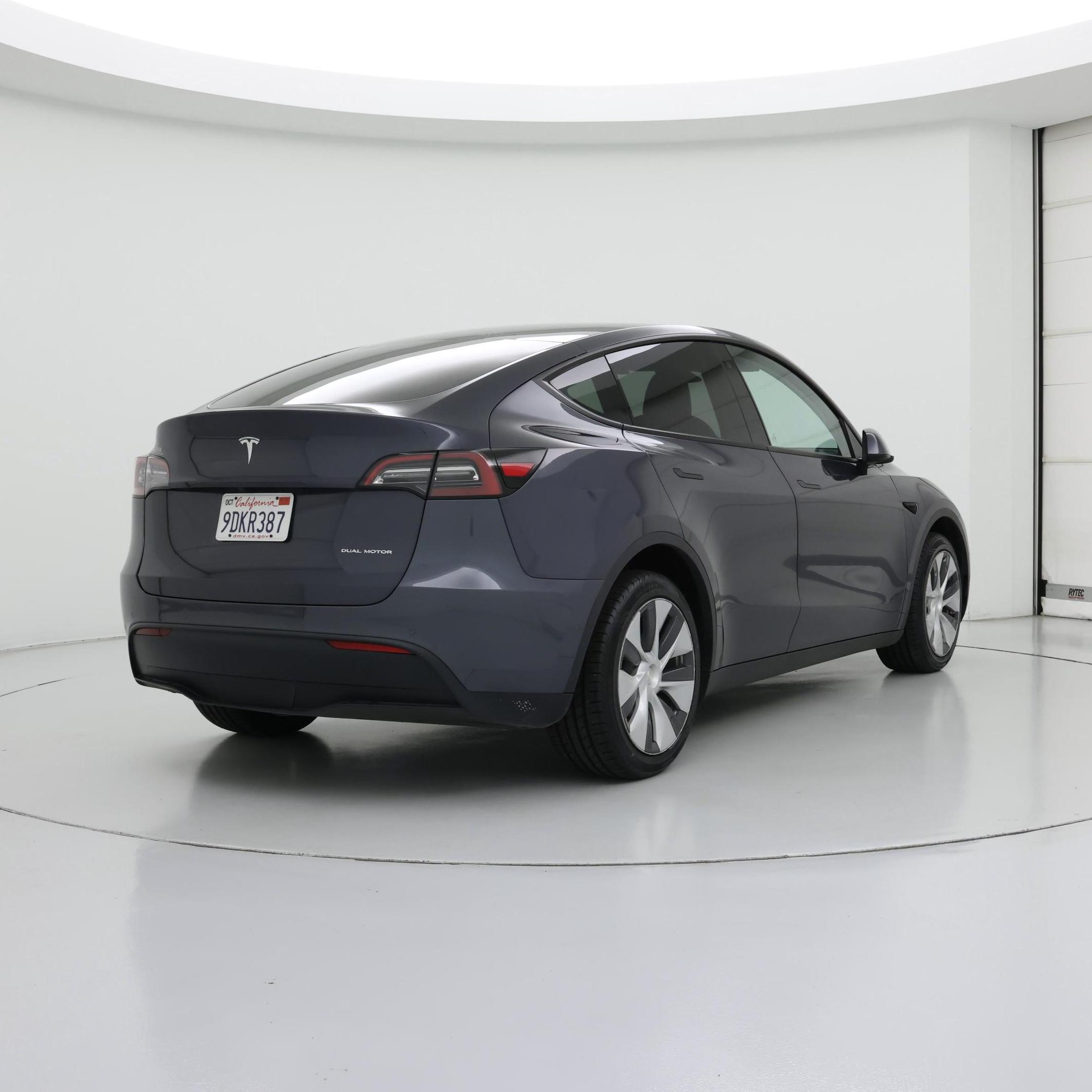 Thumbnail: 2022 Tesla Model Y - 8