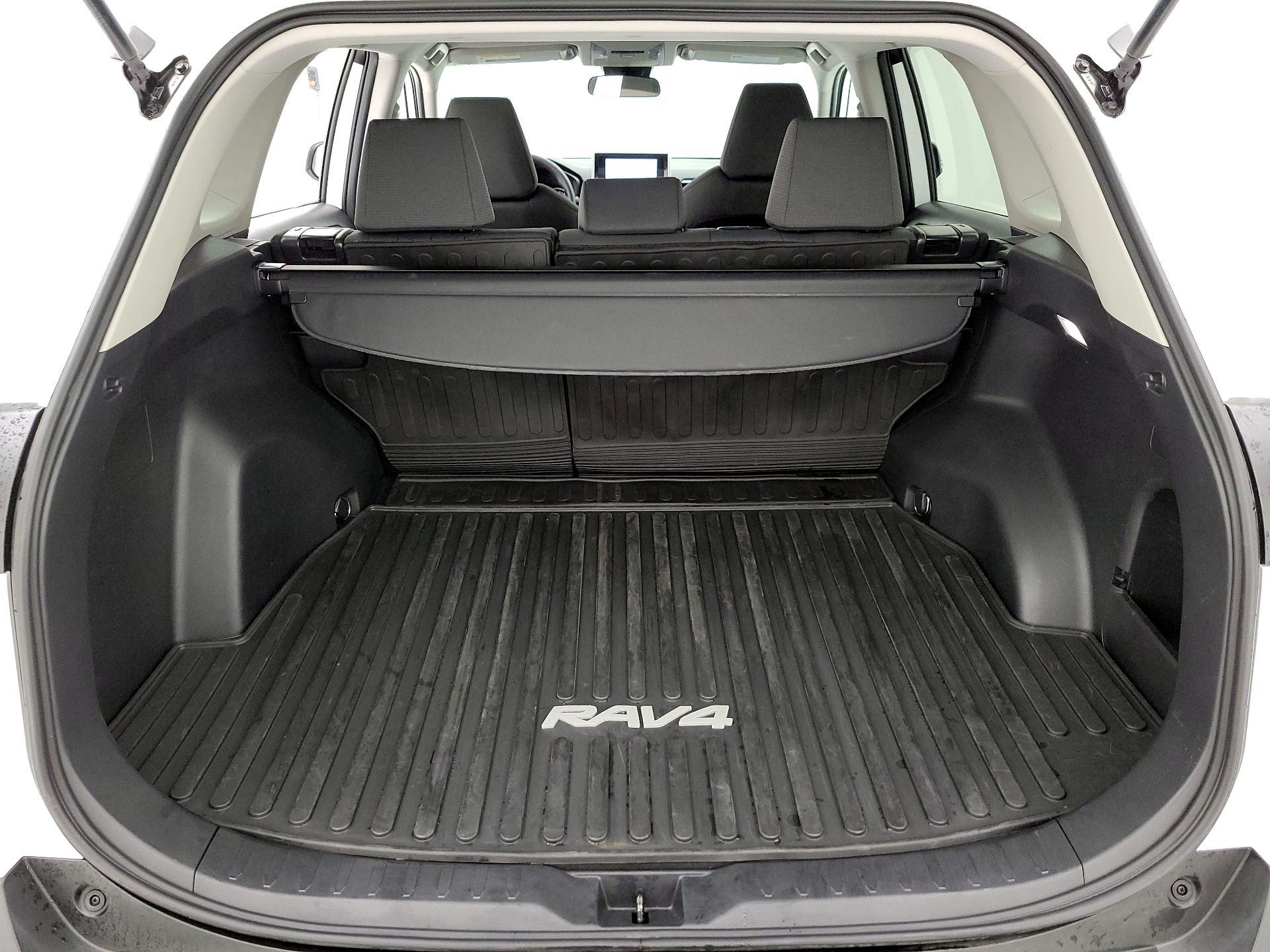 Thumbnail: 2025 Toyota RAV4 - 20