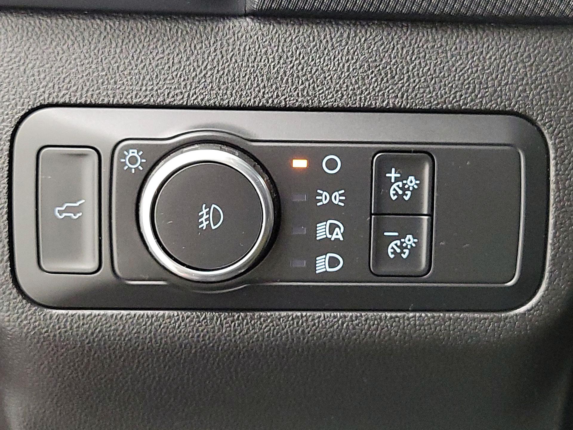 Thumbnail: 2021 Ford Bronco Sport - 13