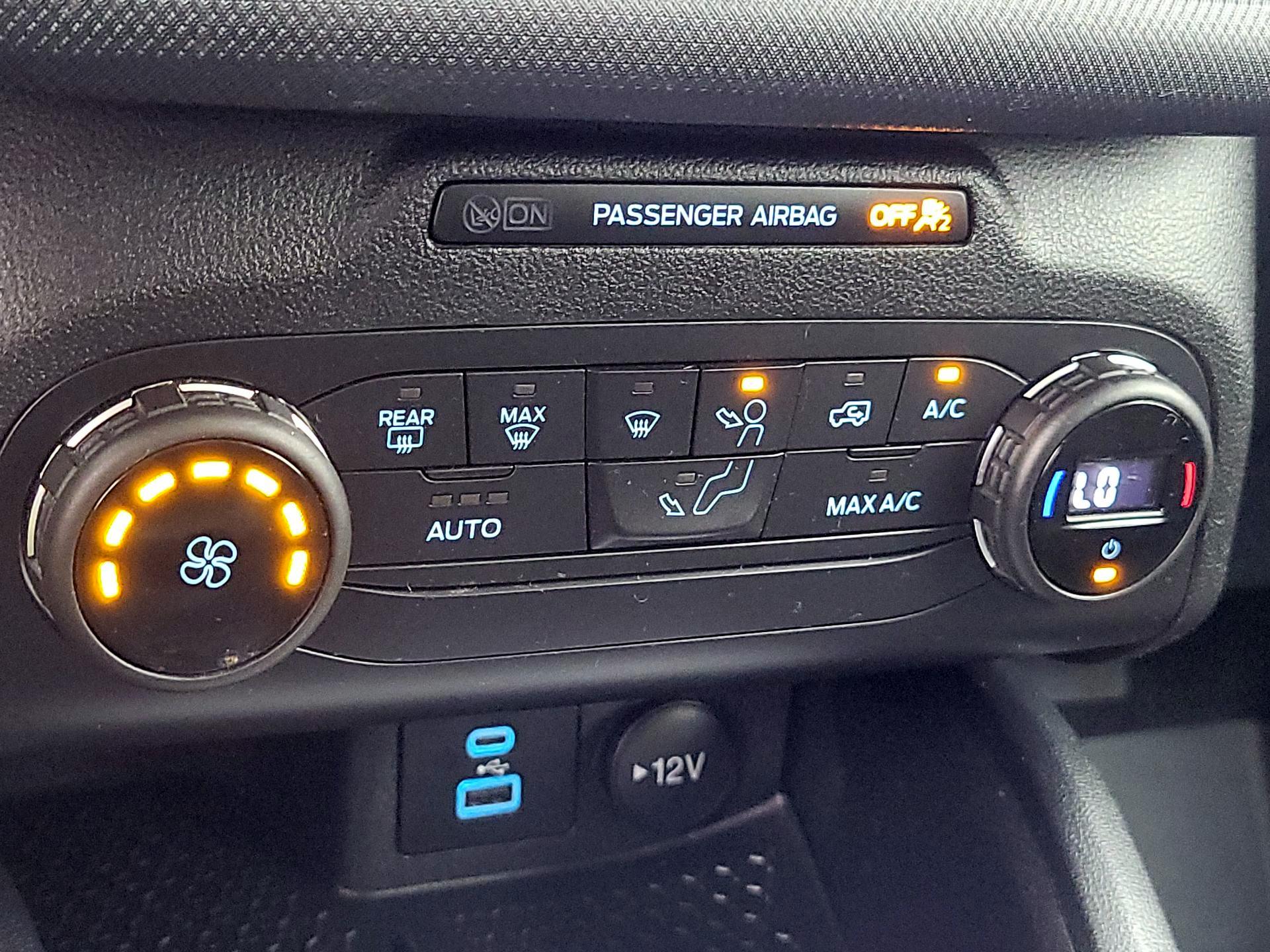 Thumbnail: 2021 Ford Bronco Sport - 16