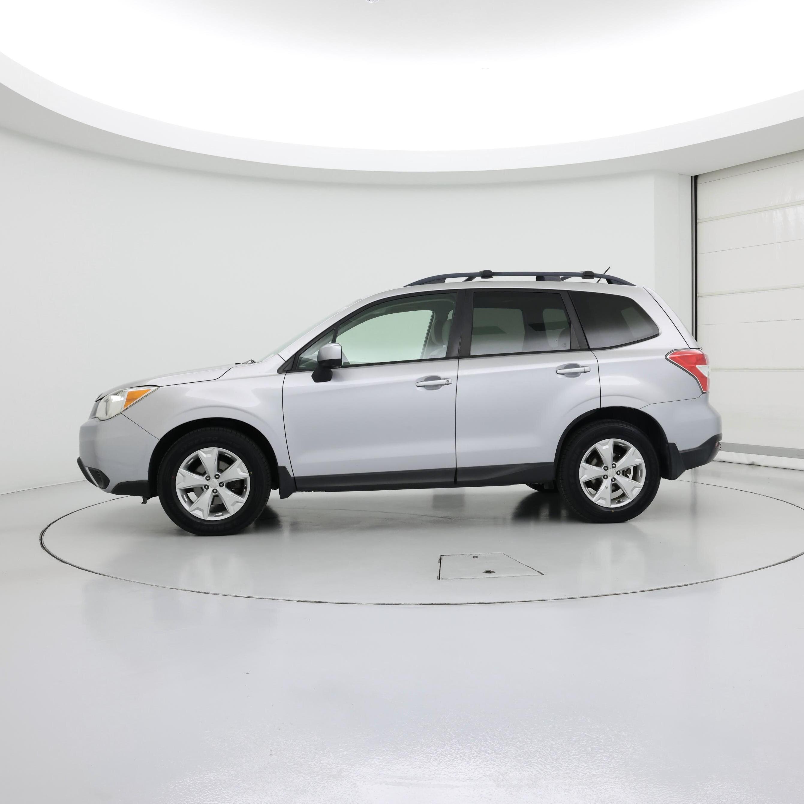 Thumbnail: 2015 Subaru Forester - 3