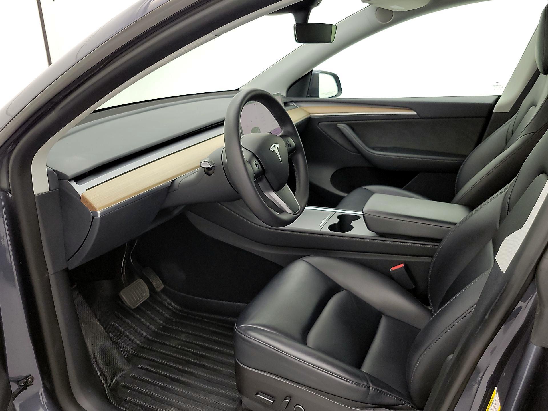 Thumbnail: 2023 Tesla Model Y - 11