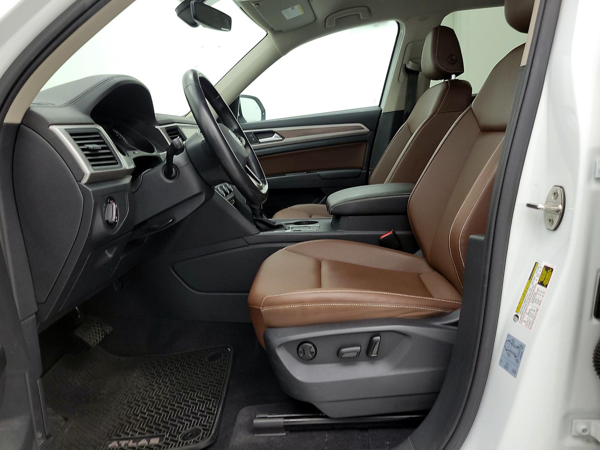 Thumbnail: 2021 Volkswagen Atlas - 11