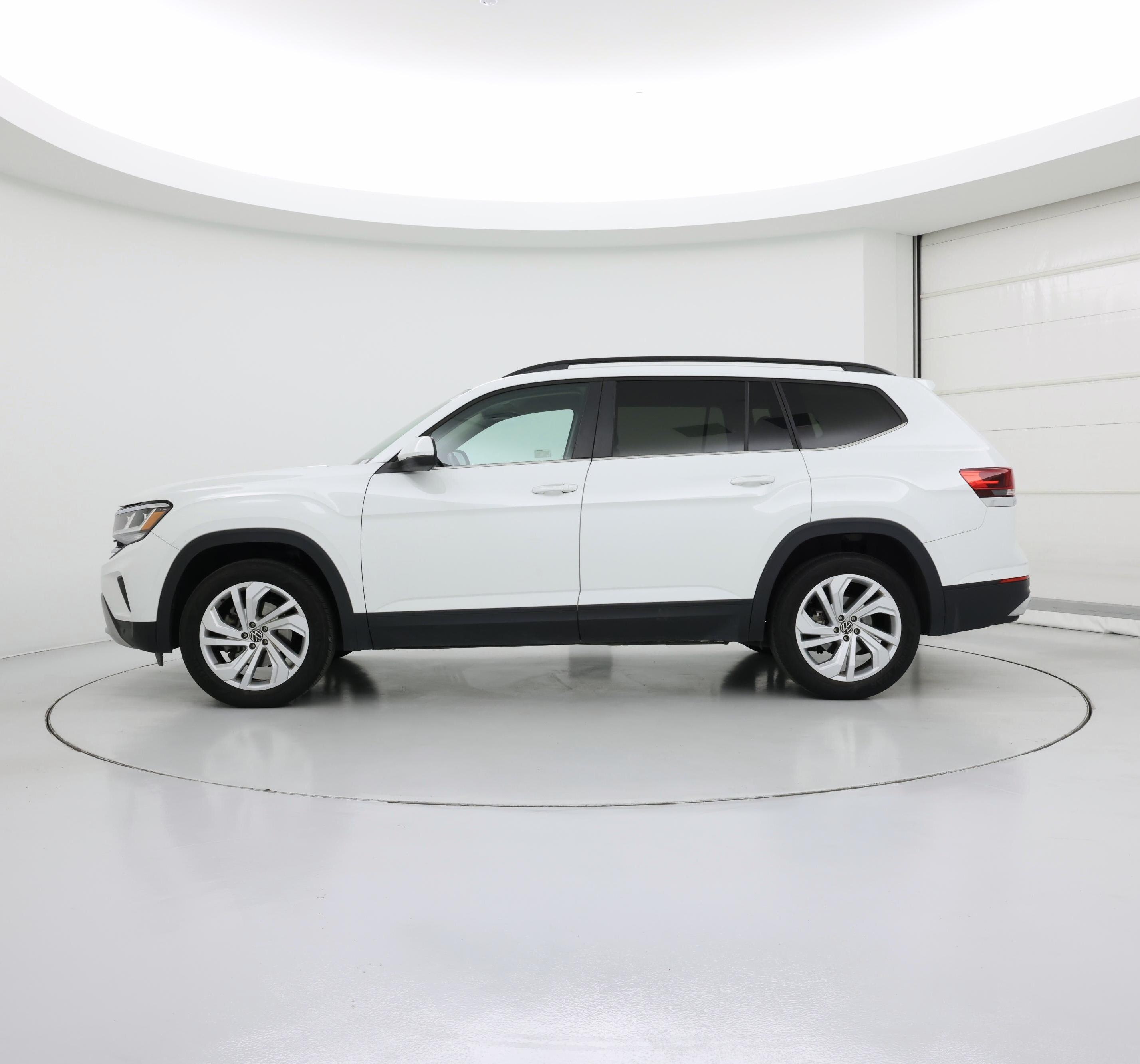 Thumbnail: 2021 Volkswagen Atlas - 3