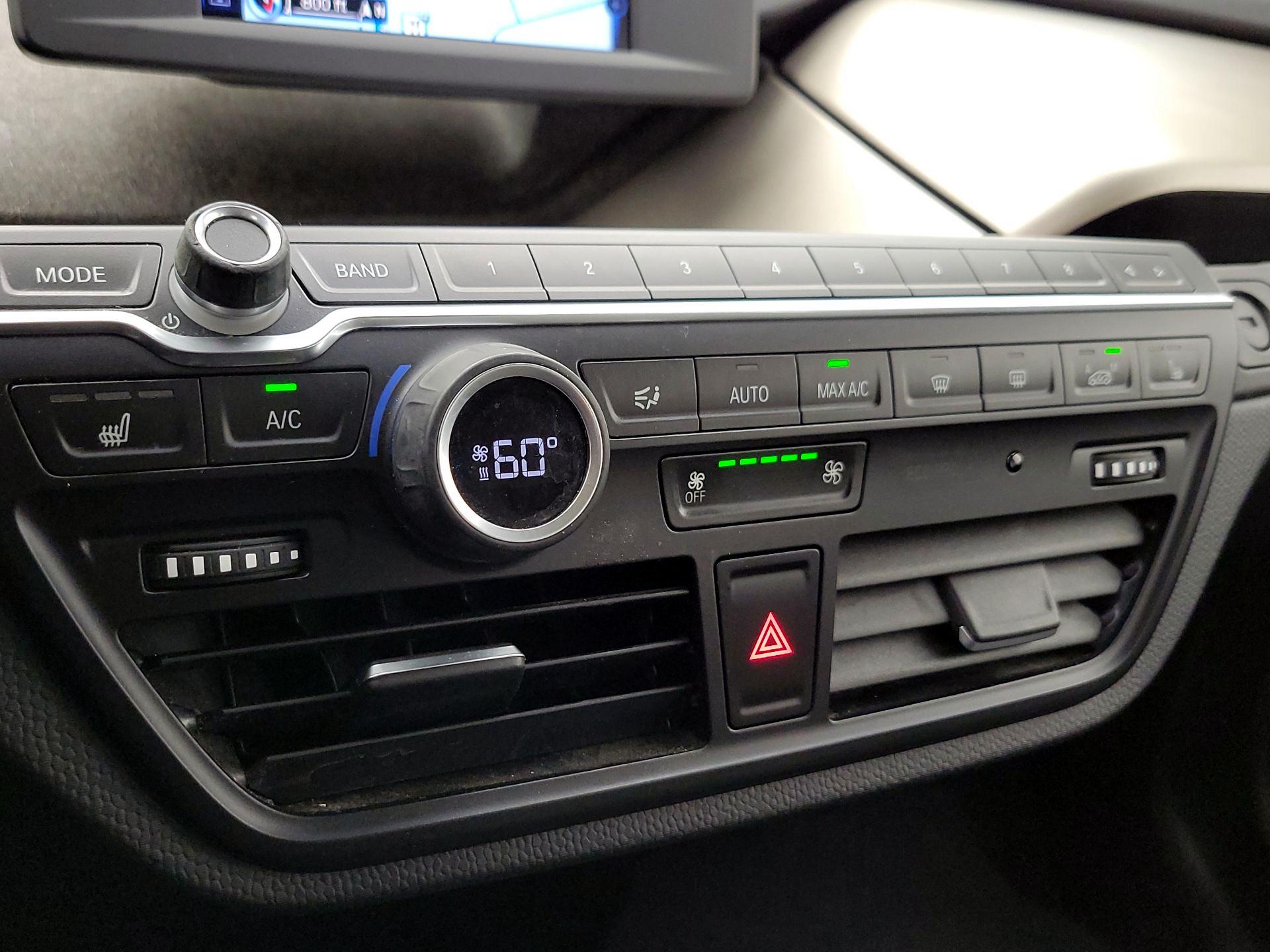 Thumbnail: 2017 BMW i3 - 17