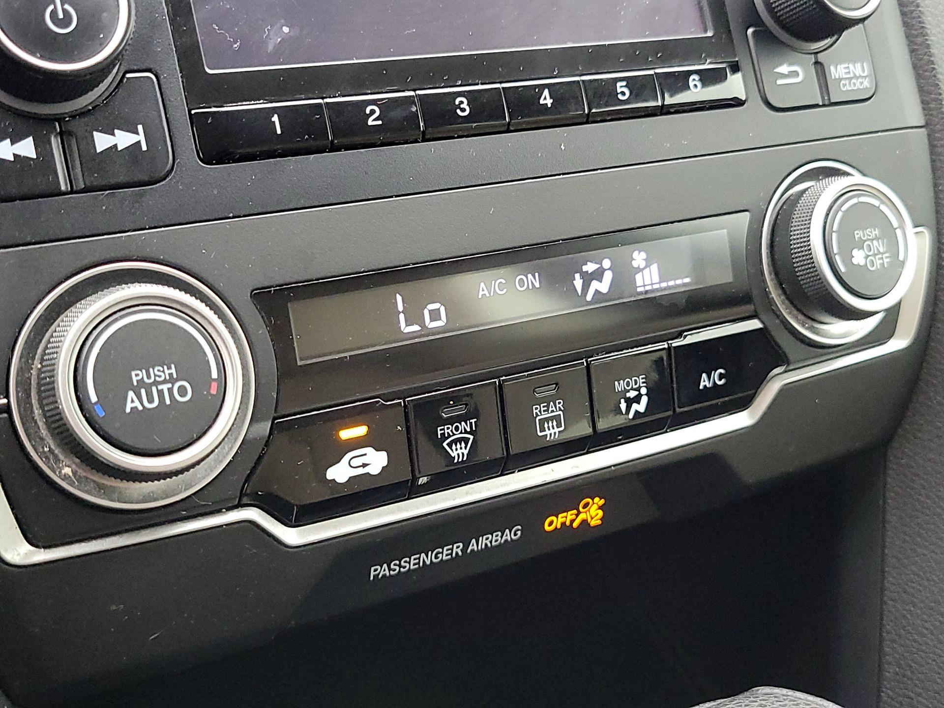 Thumbnail: 2017 Honda Civic - 16