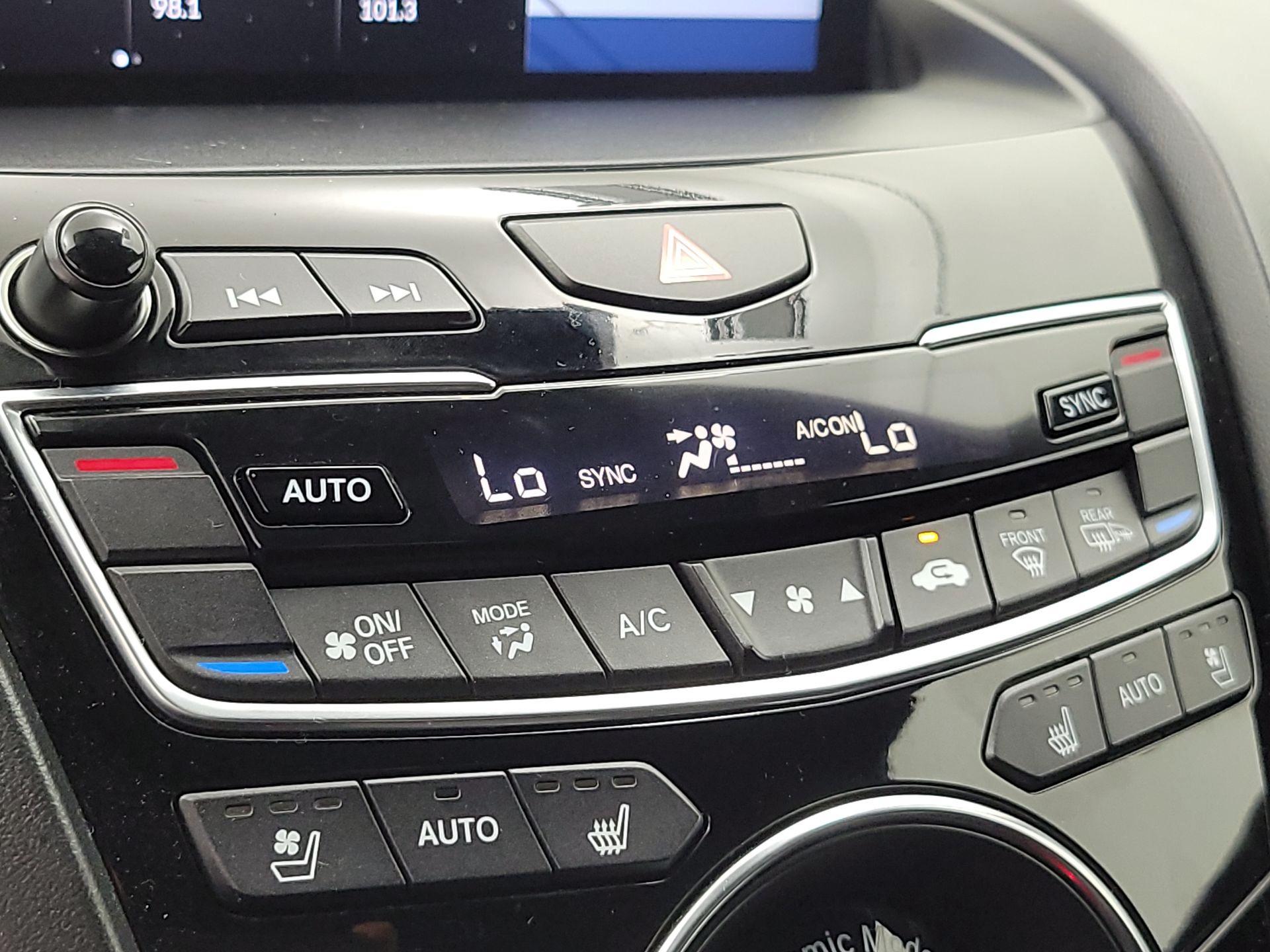 Thumbnail: 2023 Acura RDX - 17