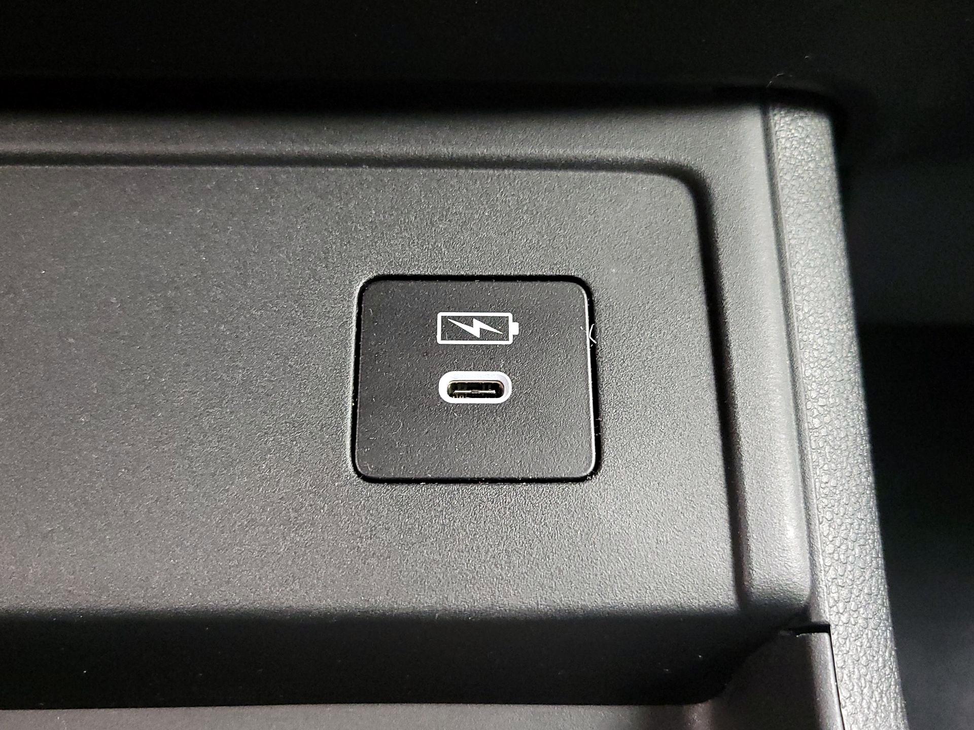 Thumbnail: 2023 Acura RDX - 19