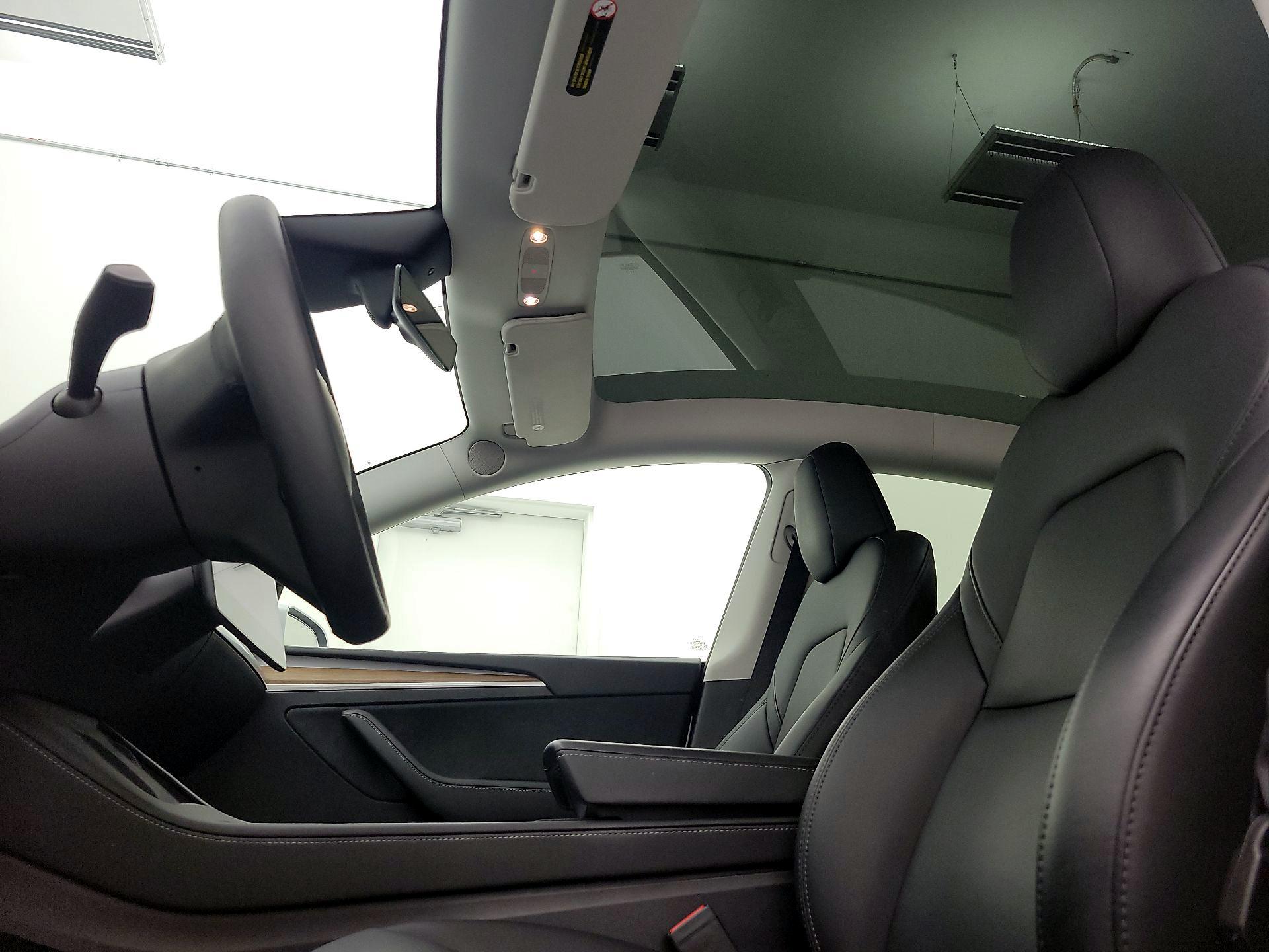 Thumbnail: 2024 Tesla Model Y - 19