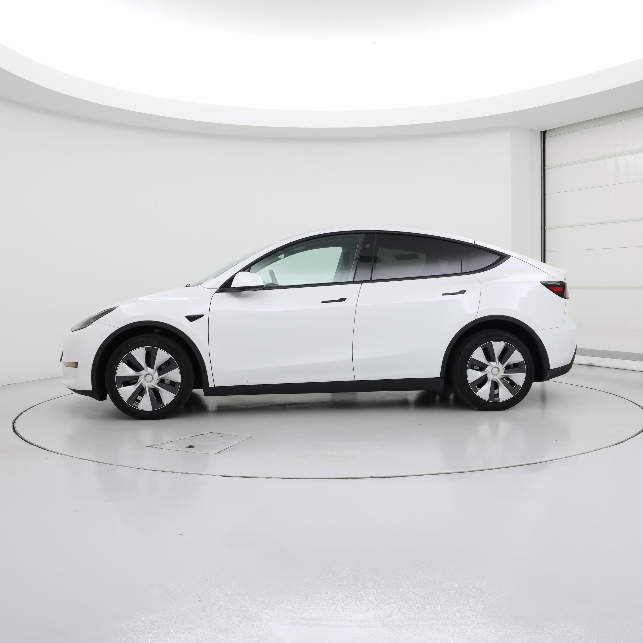 Thumbnail: 2024 Tesla Model Y - 3