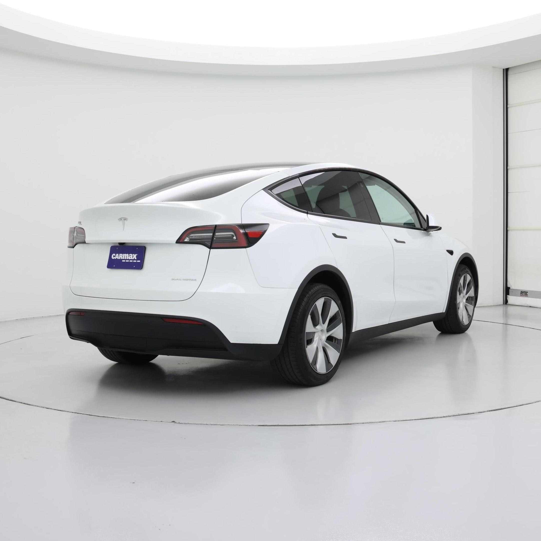 Thumbnail: 2024 Tesla Model Y - 8