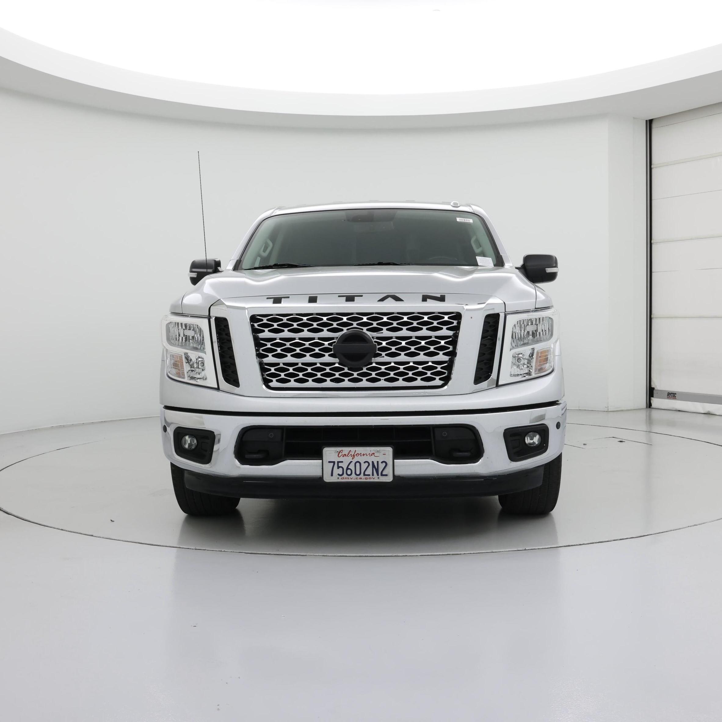 Thumbnail: 2018 Nissan Titan - 5