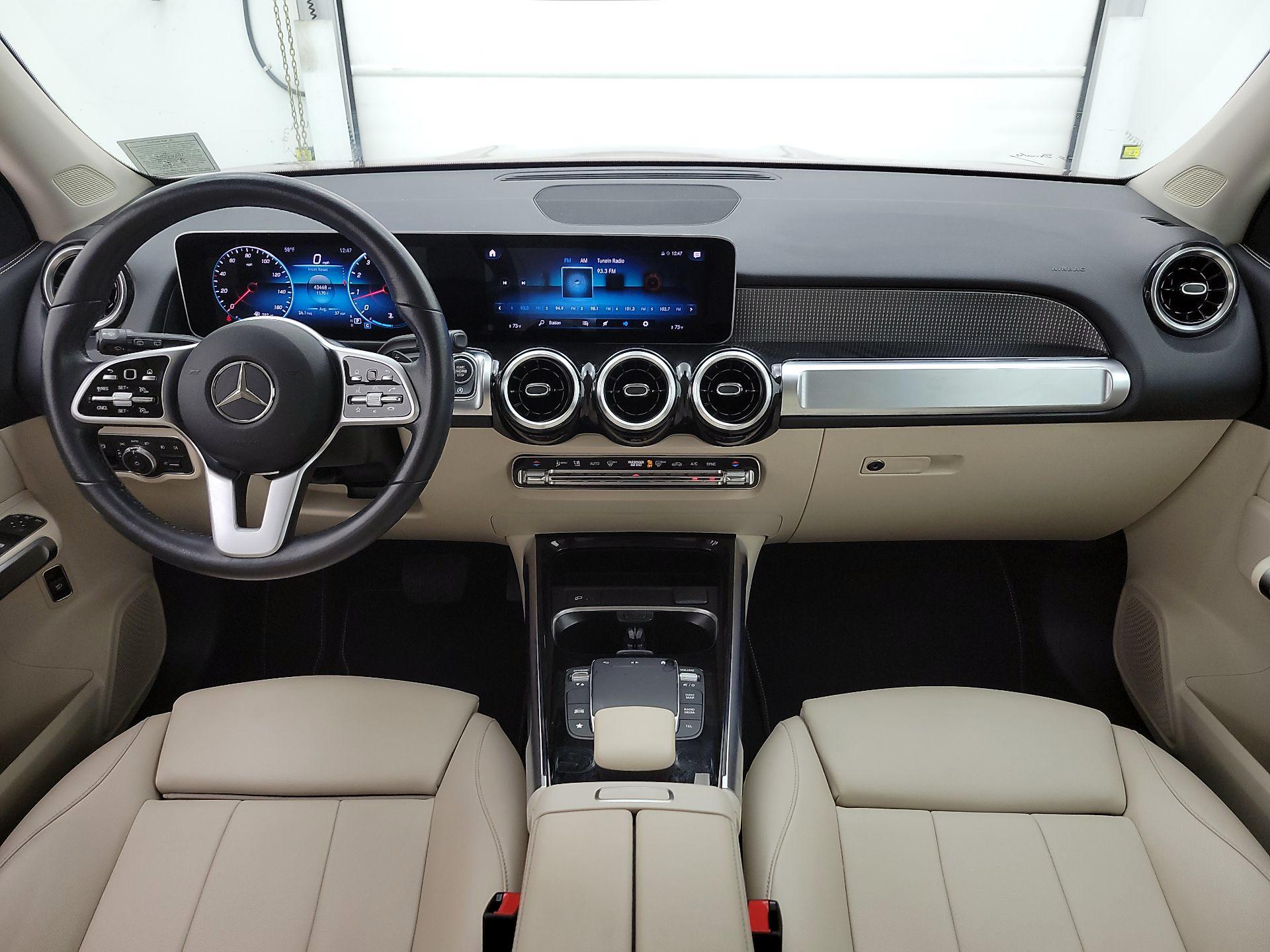 Thumbnail: 2021 Mercedes-Benz GLB - 9