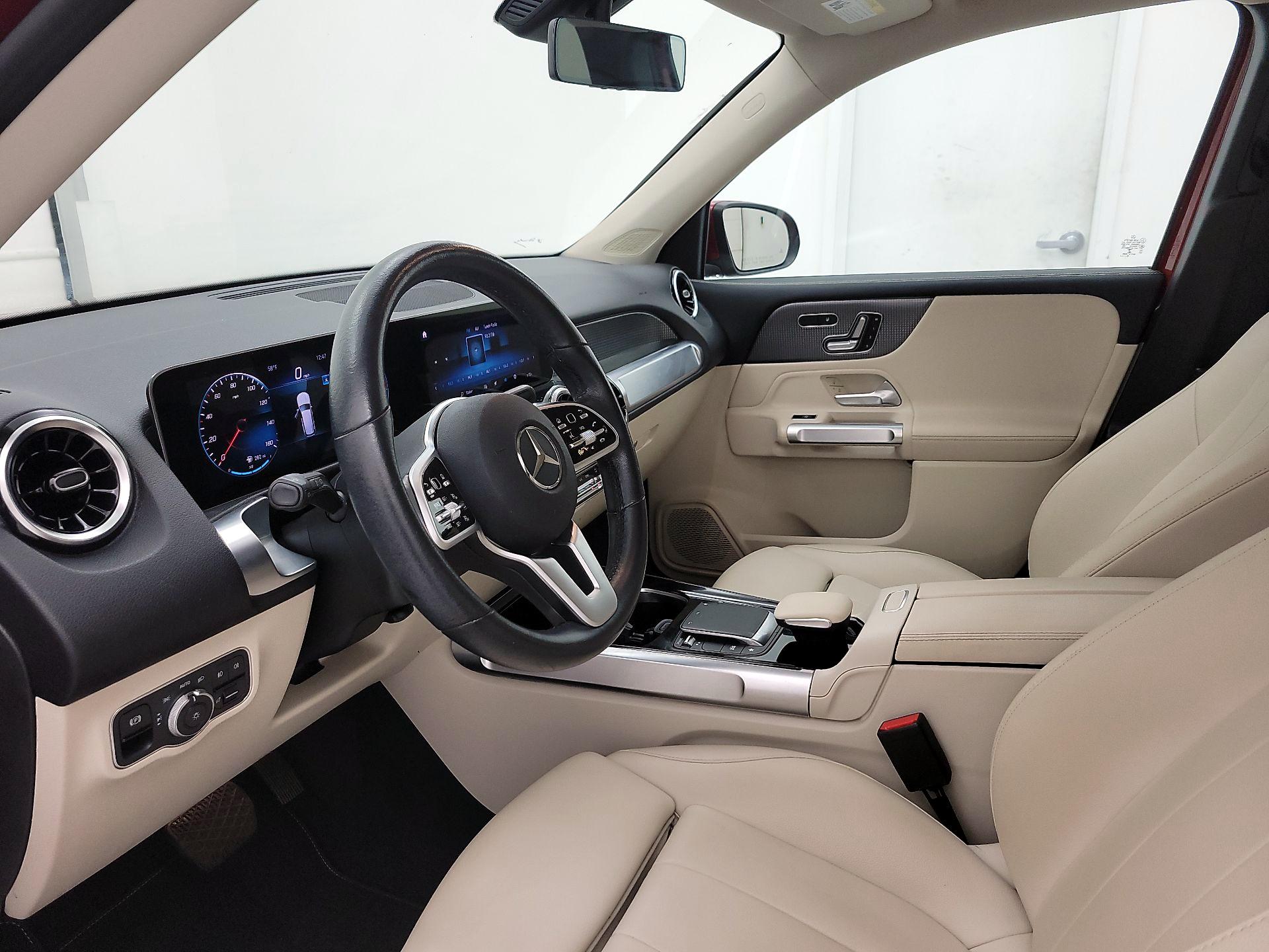 Thumbnail: 2021 Mercedes-Benz GLB - 11