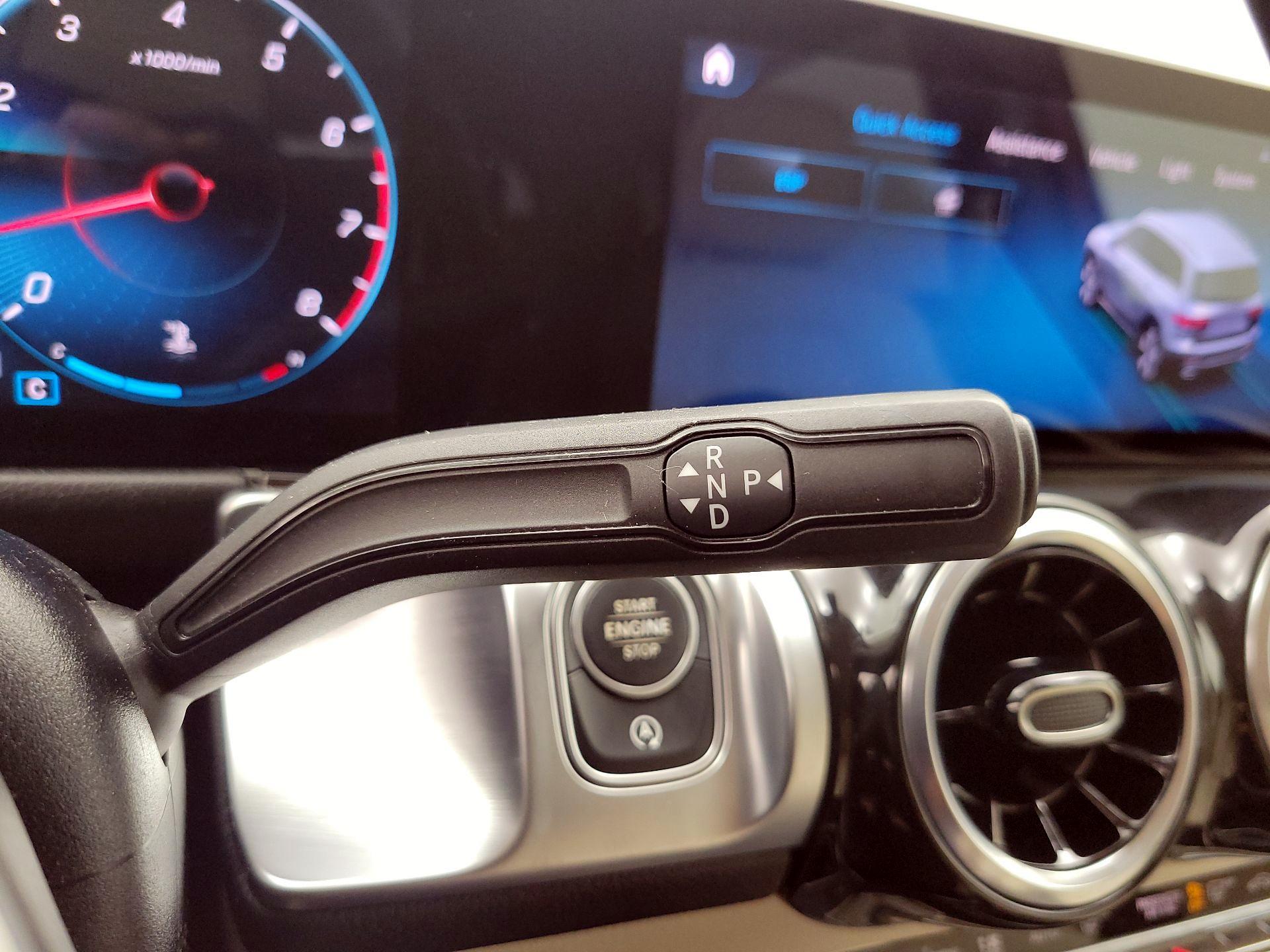 Thumbnail: 2021 Mercedes-Benz GLB - 17