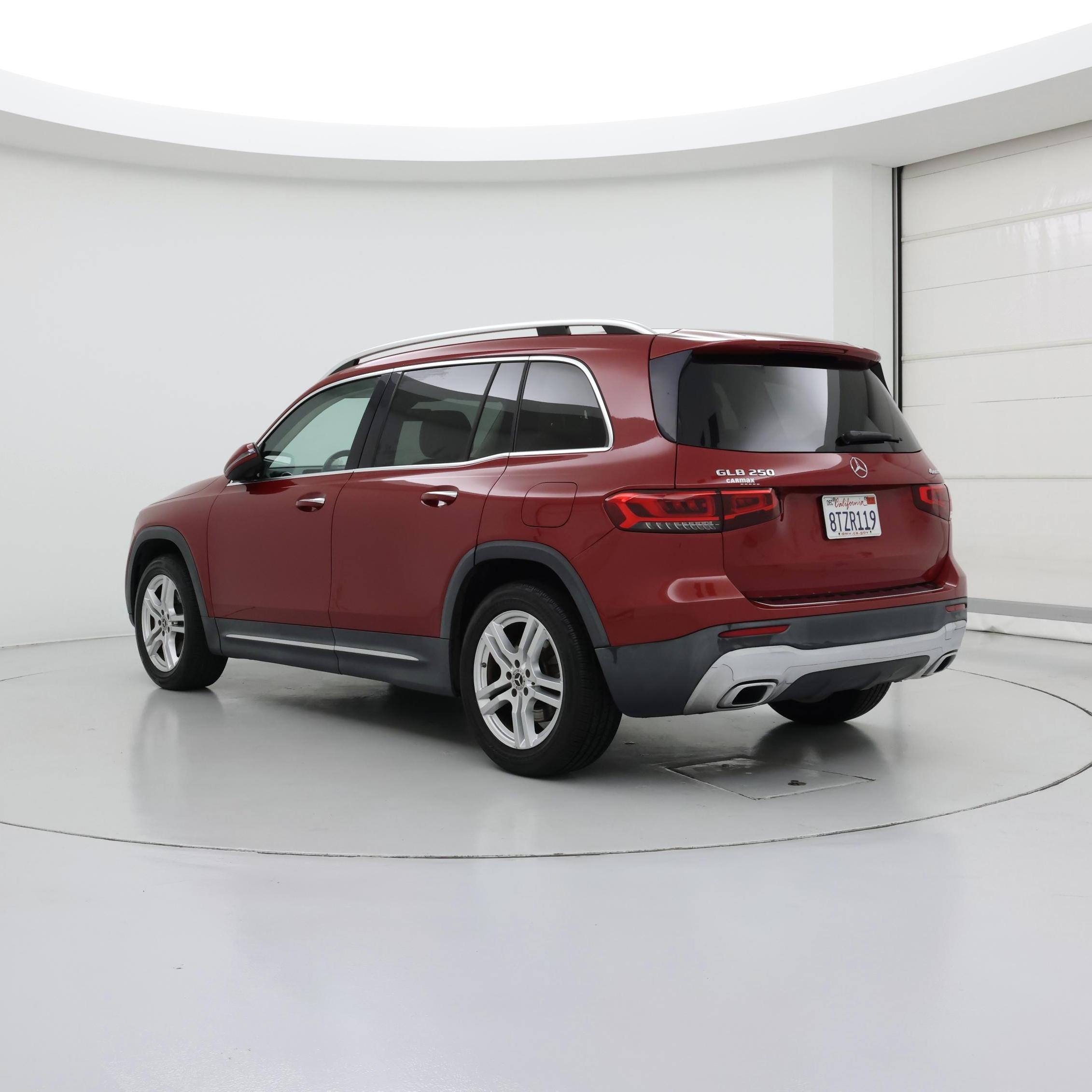 Thumbnail: 2021 Mercedes-Benz GLB - 2