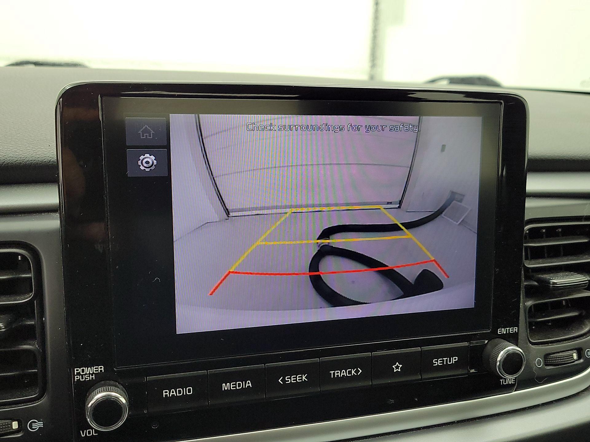 Thumbnail: 2022 Kia Rio - 14