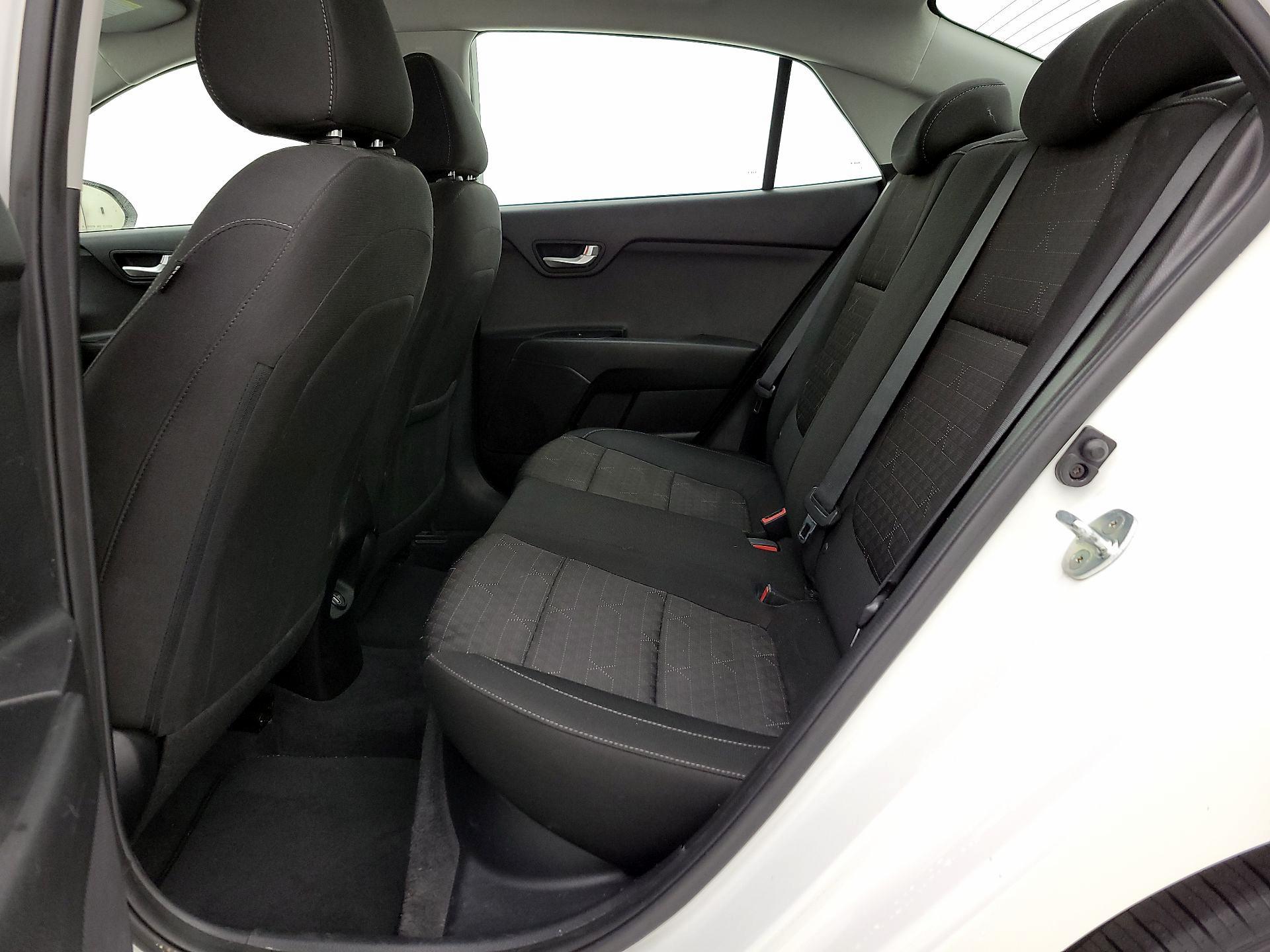 Thumbnail: 2022 Kia Rio - 19