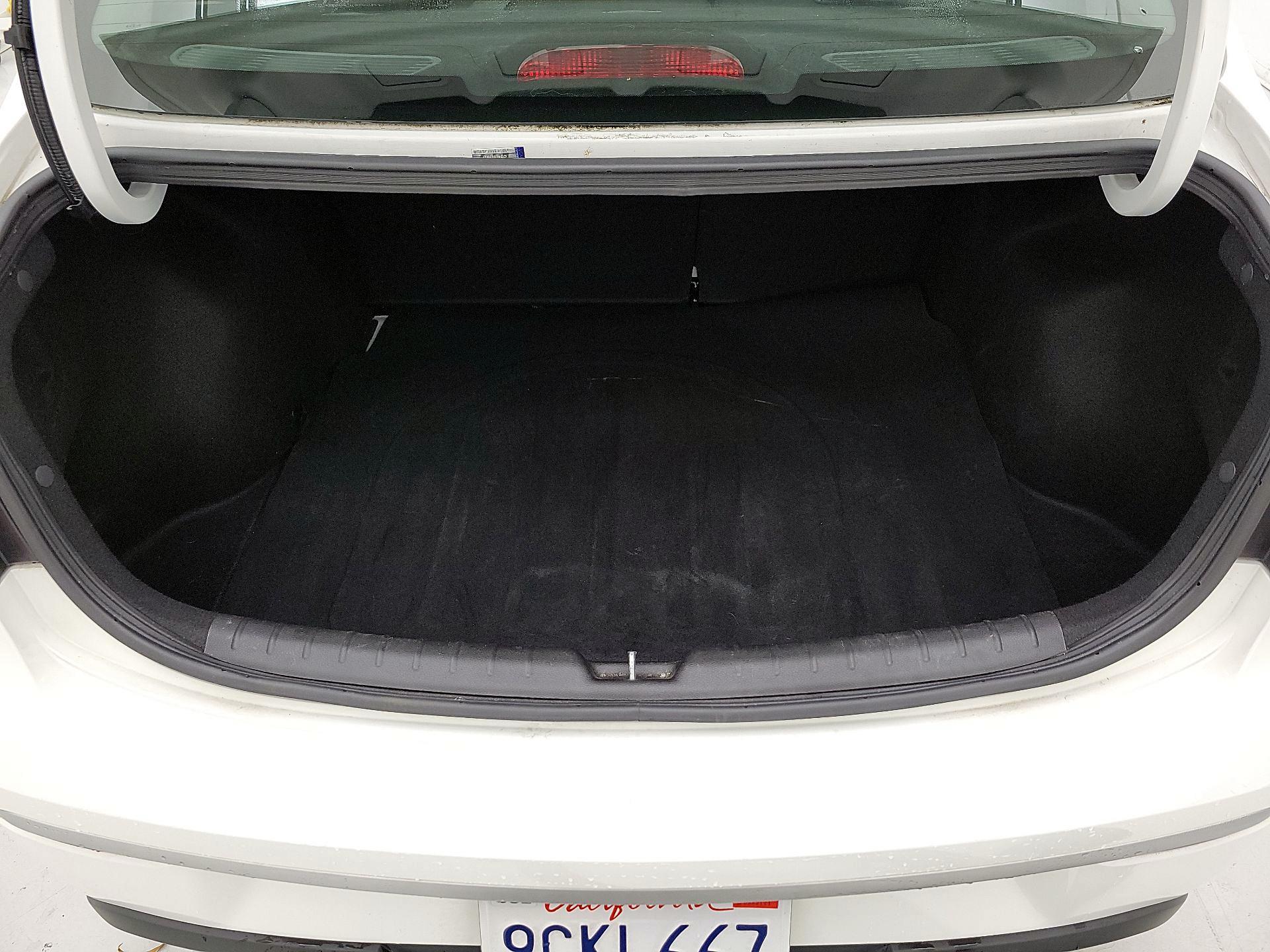 Thumbnail: 2022 Kia Rio - 20