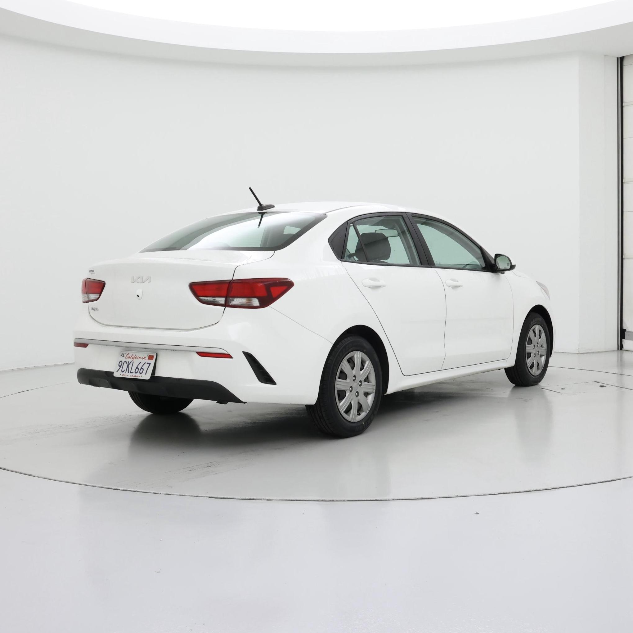 Thumbnail: 2022 Kia Rio - 8