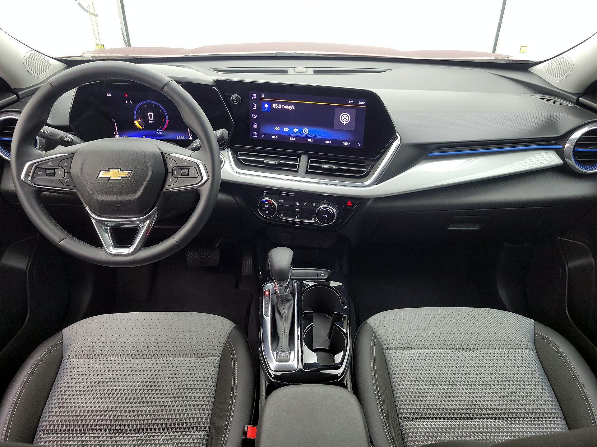 Thumbnail: 2025 Chevrolet Trax - 9