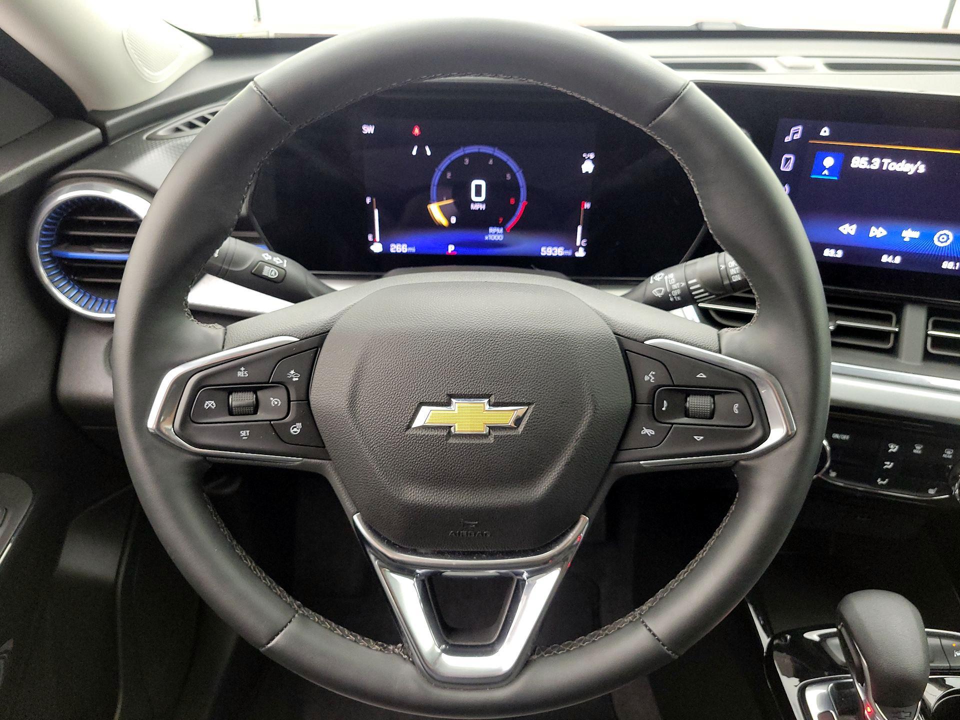 Thumbnail: 2025 Chevrolet Trax - 10