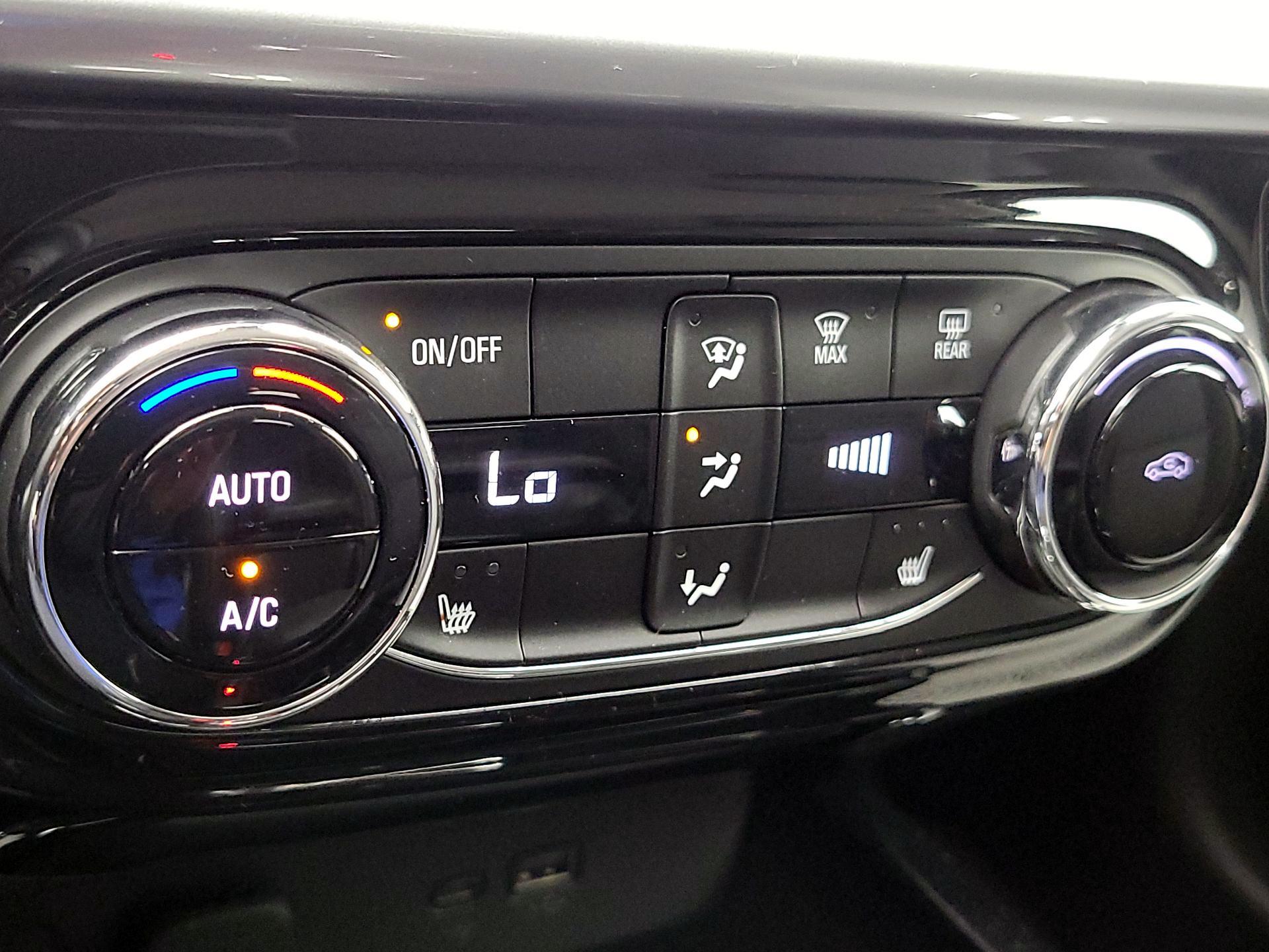 Thumbnail: 2025 Chevrolet Trax - 16