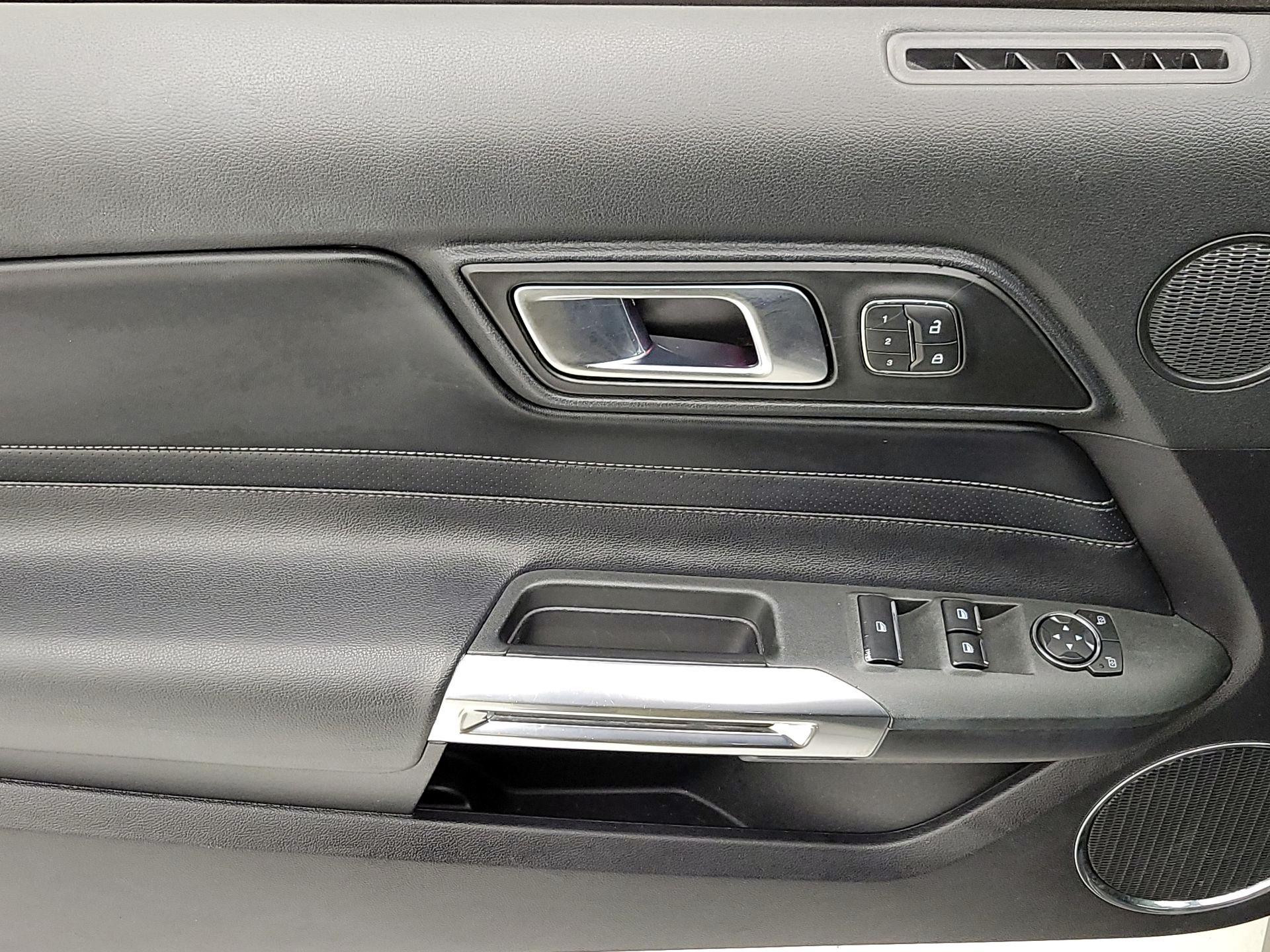 Thumbnail: 2019 Ford Mustang - 12