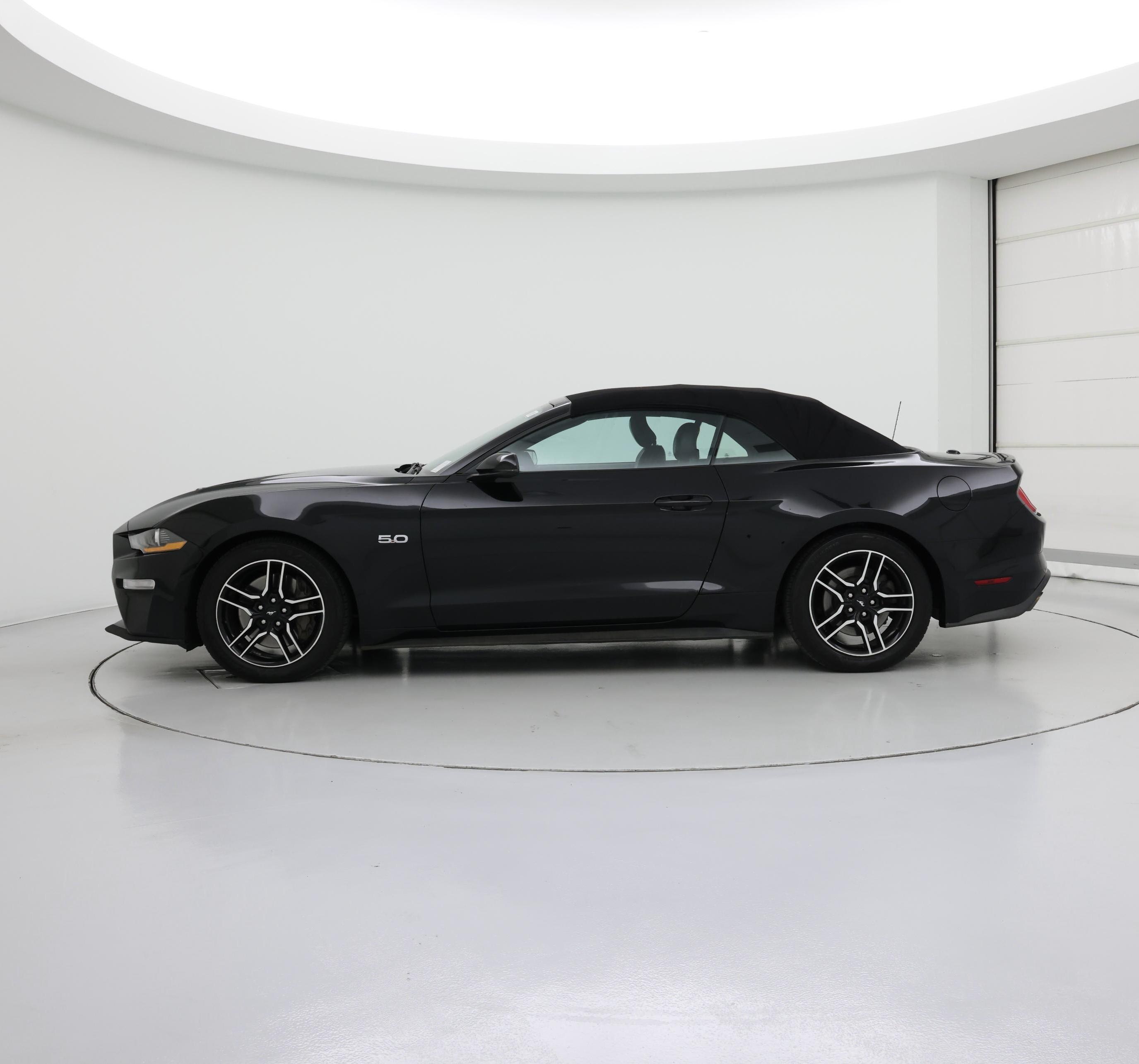 Thumbnail: 2019 Ford Mustang - 3