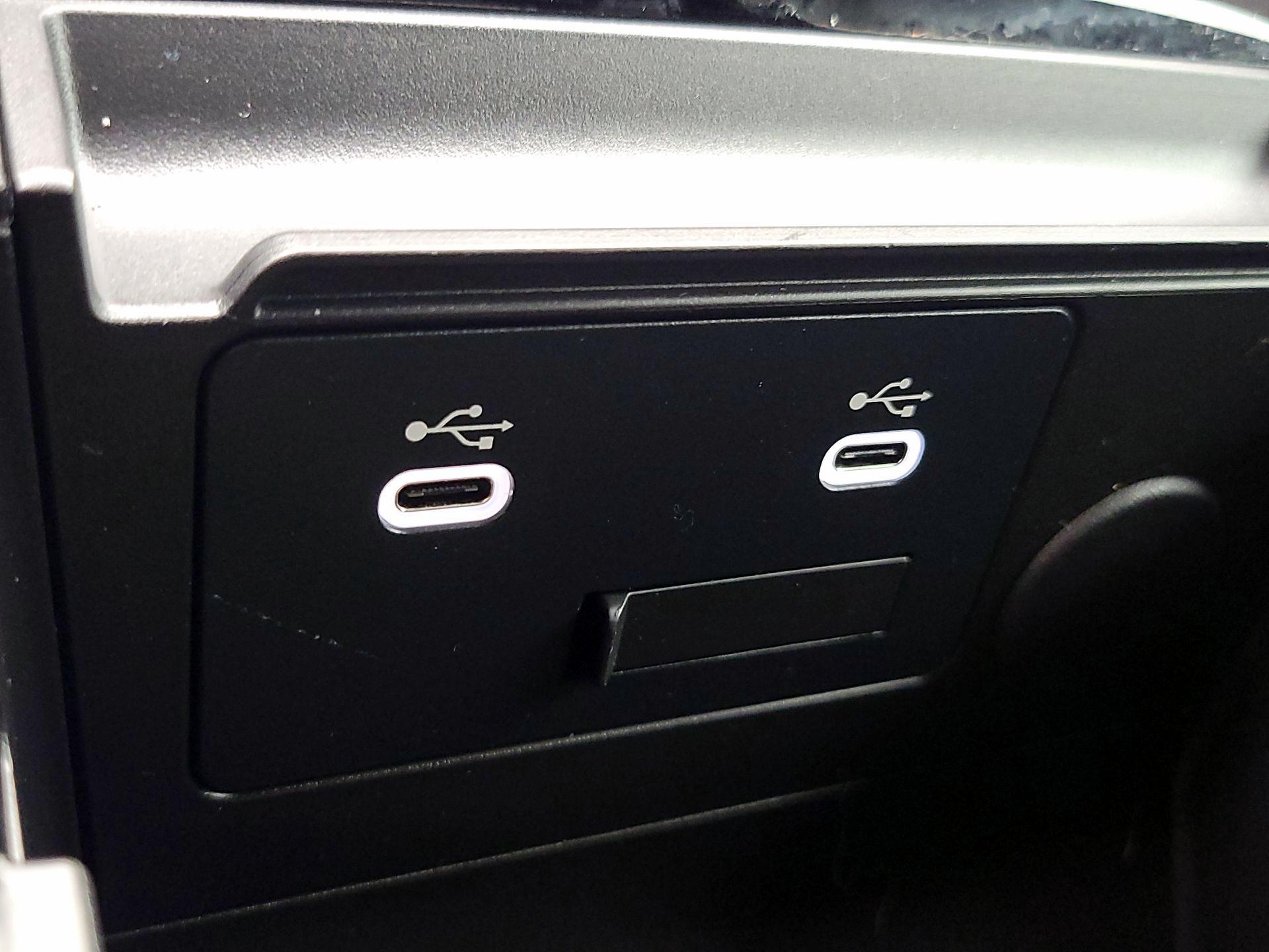 Thumbnail: 2025 Mazda Mazda3 - 18