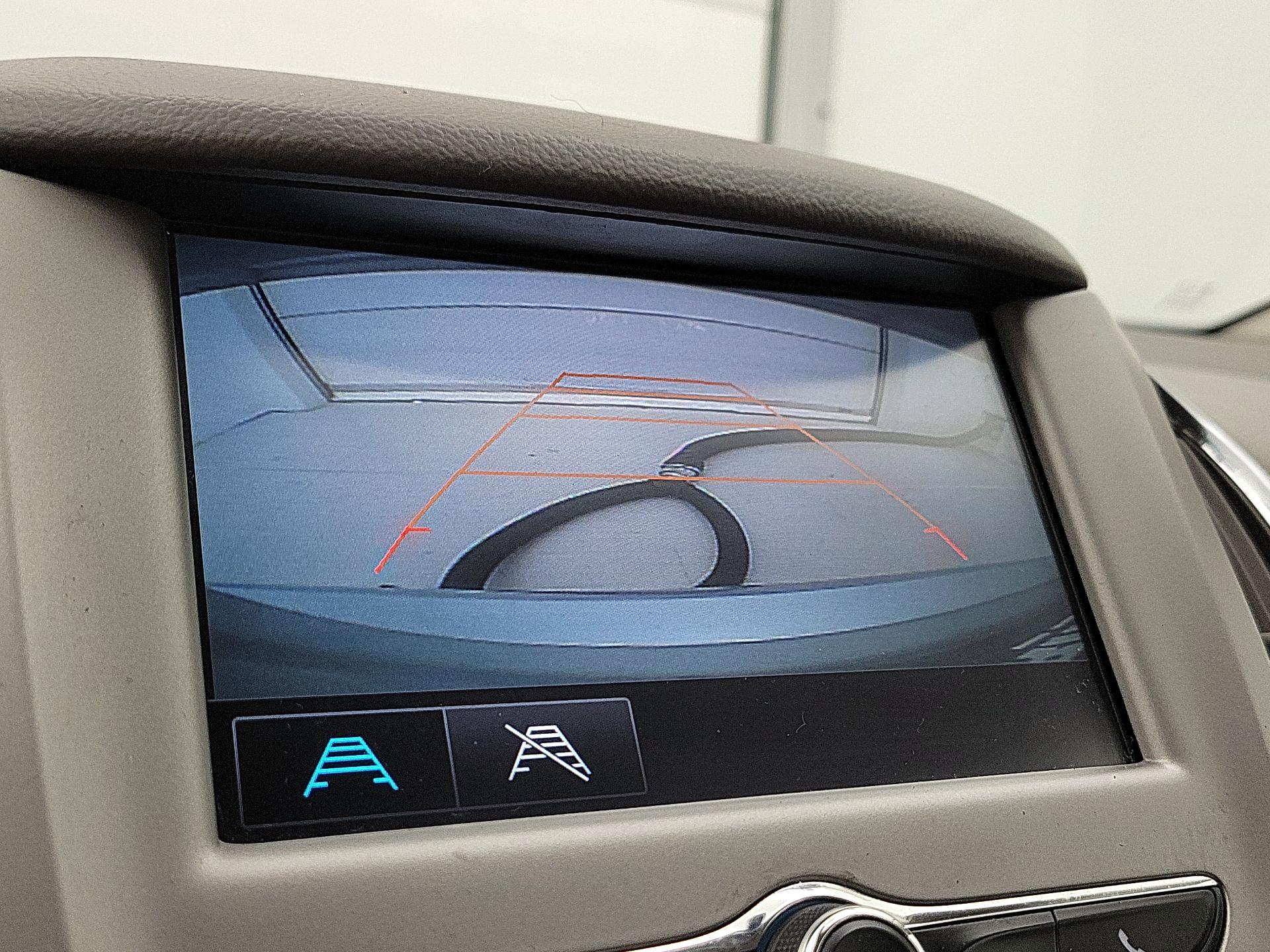 Thumbnail: 2018 Chevrolet Cruze - 14