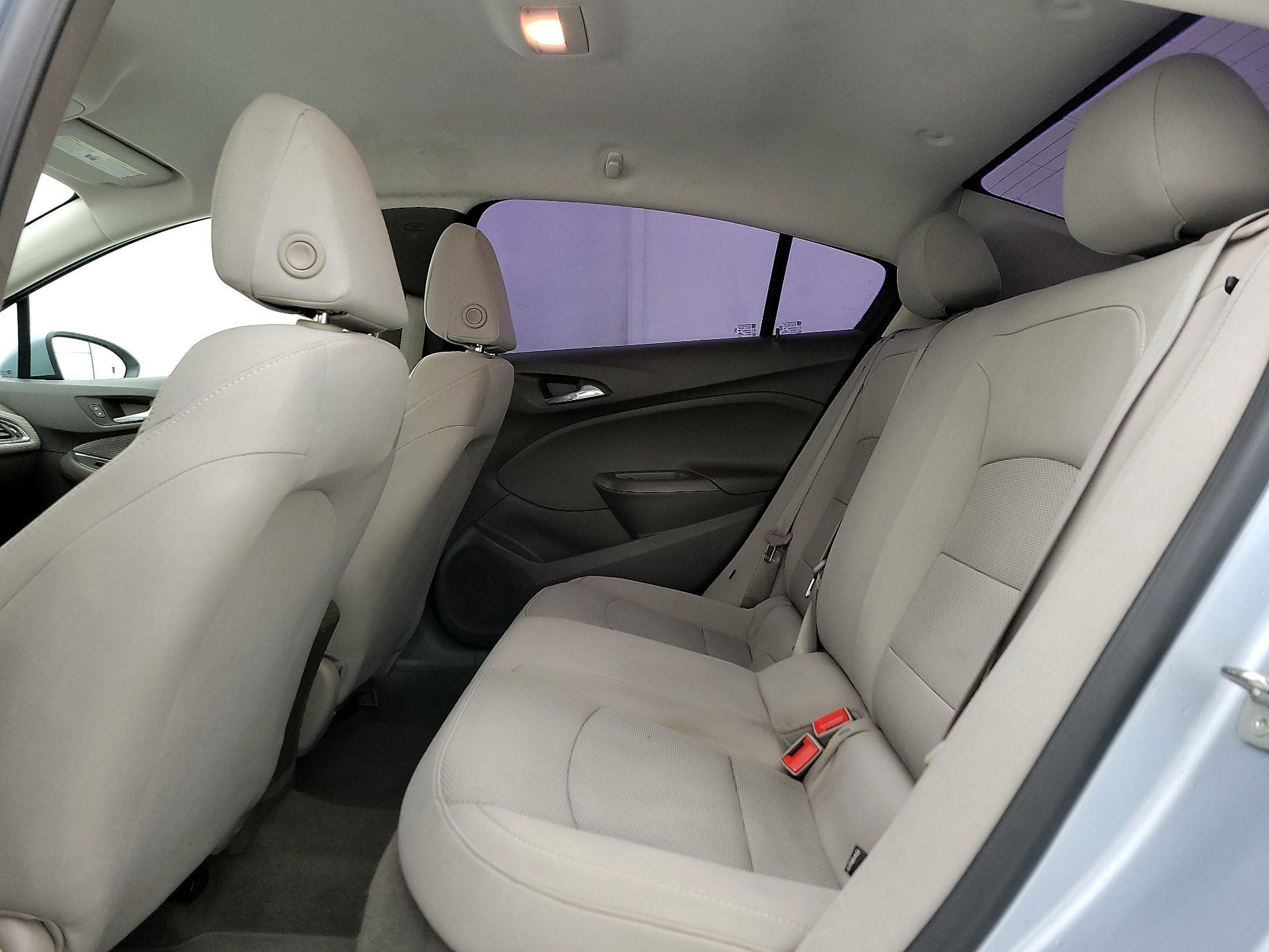 Thumbnail: 2018 Chevrolet Cruze - 19