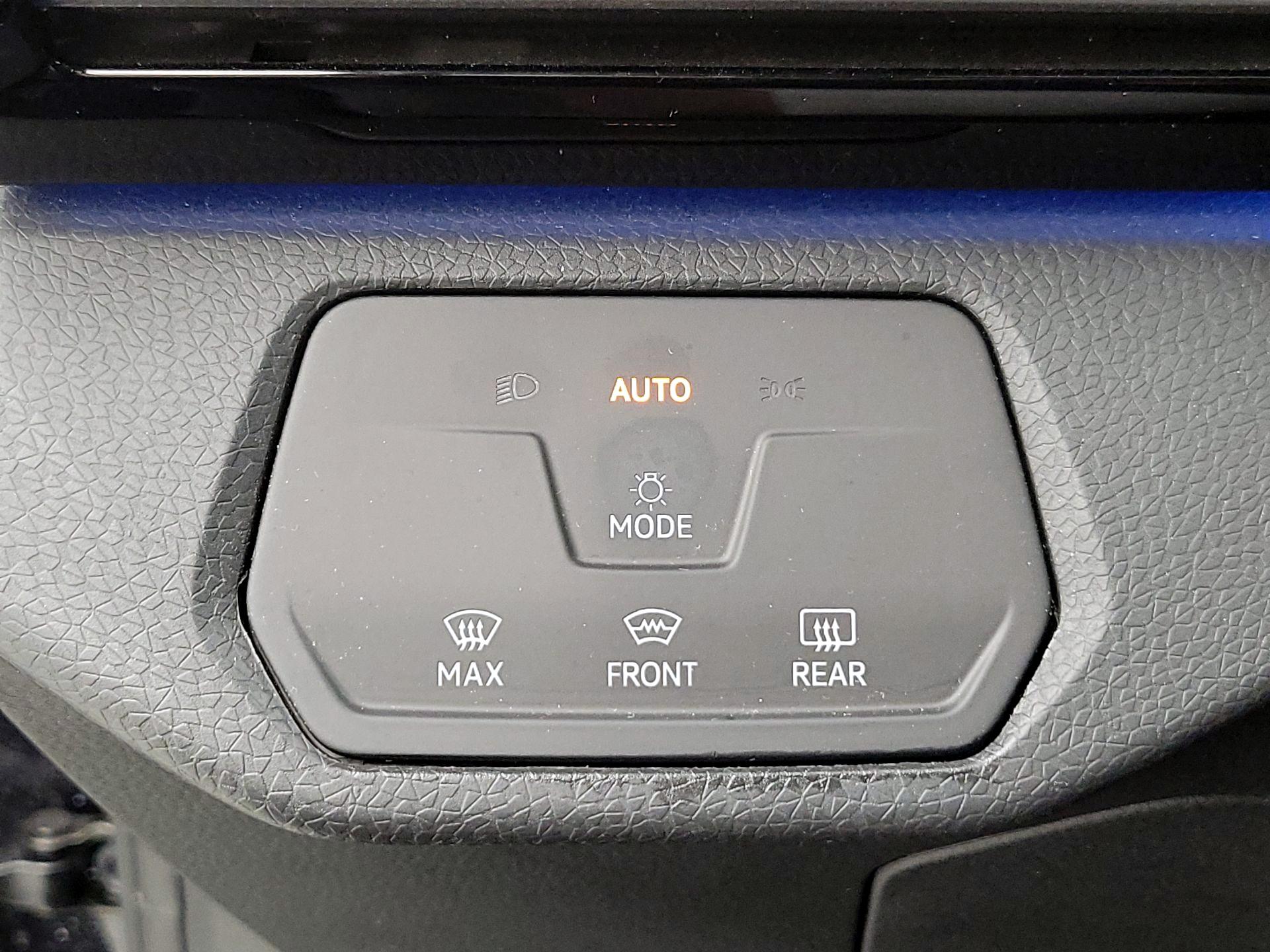 Thumbnail: 2023 Volkswagen ID.4 - 13