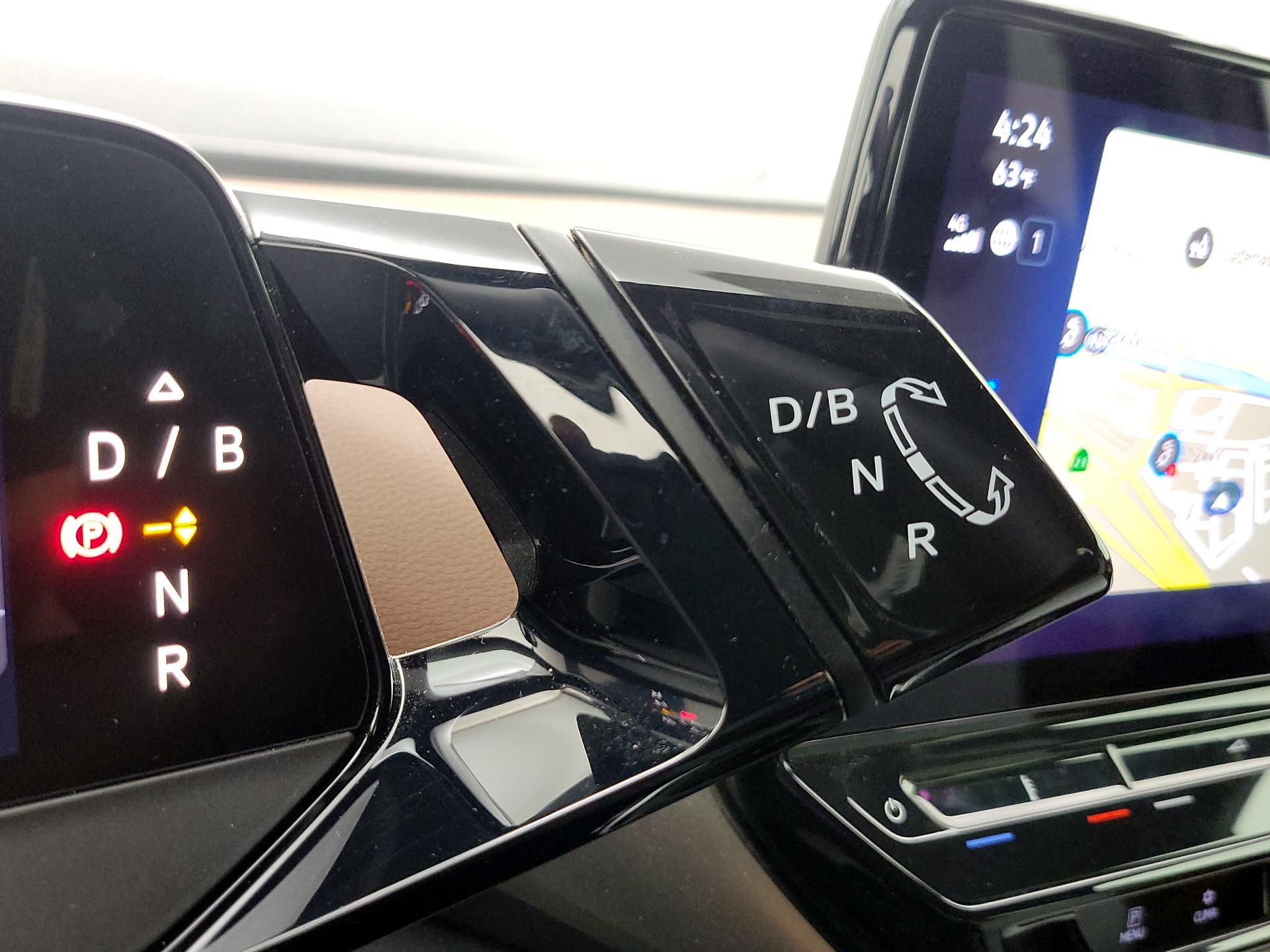 Thumbnail: 2023 Volkswagen ID.4 - 18