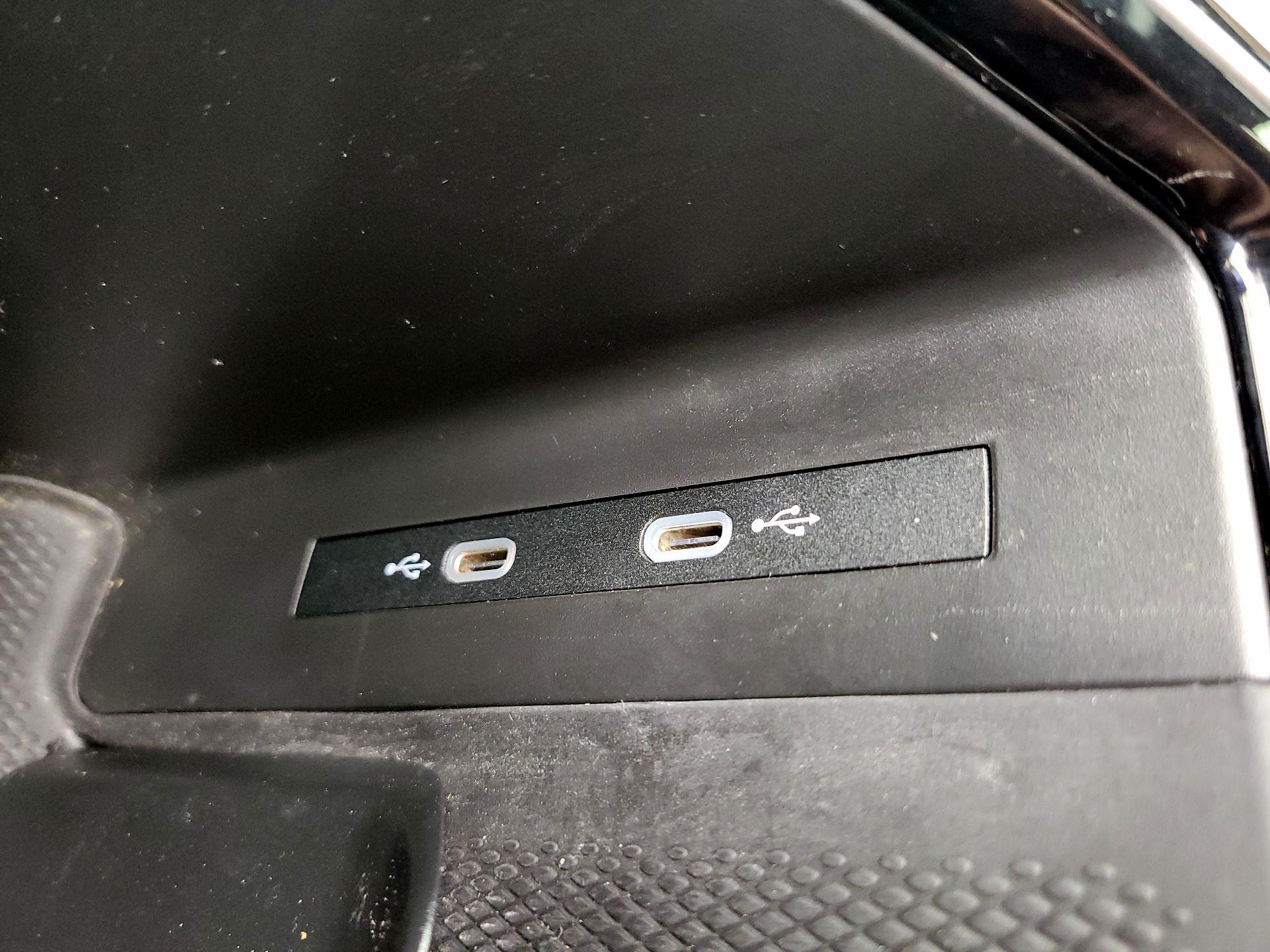 Thumbnail: 2023 Volkswagen ID.4 - 19